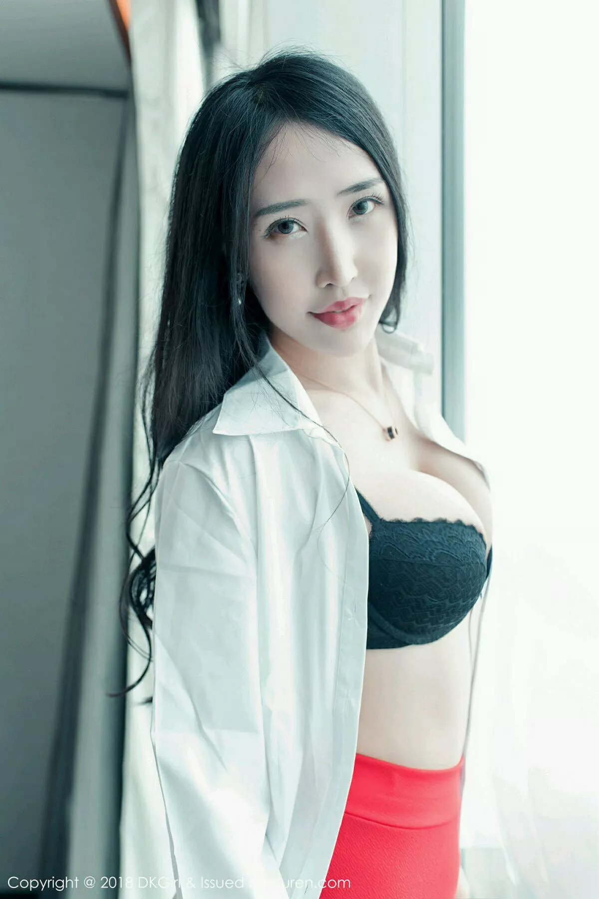秀人集.com_[DKGirl御女郎]Vol.068_长腿美人余馨妍居家高挑身材配无内黑丝裤袜系列诱惑写真52P