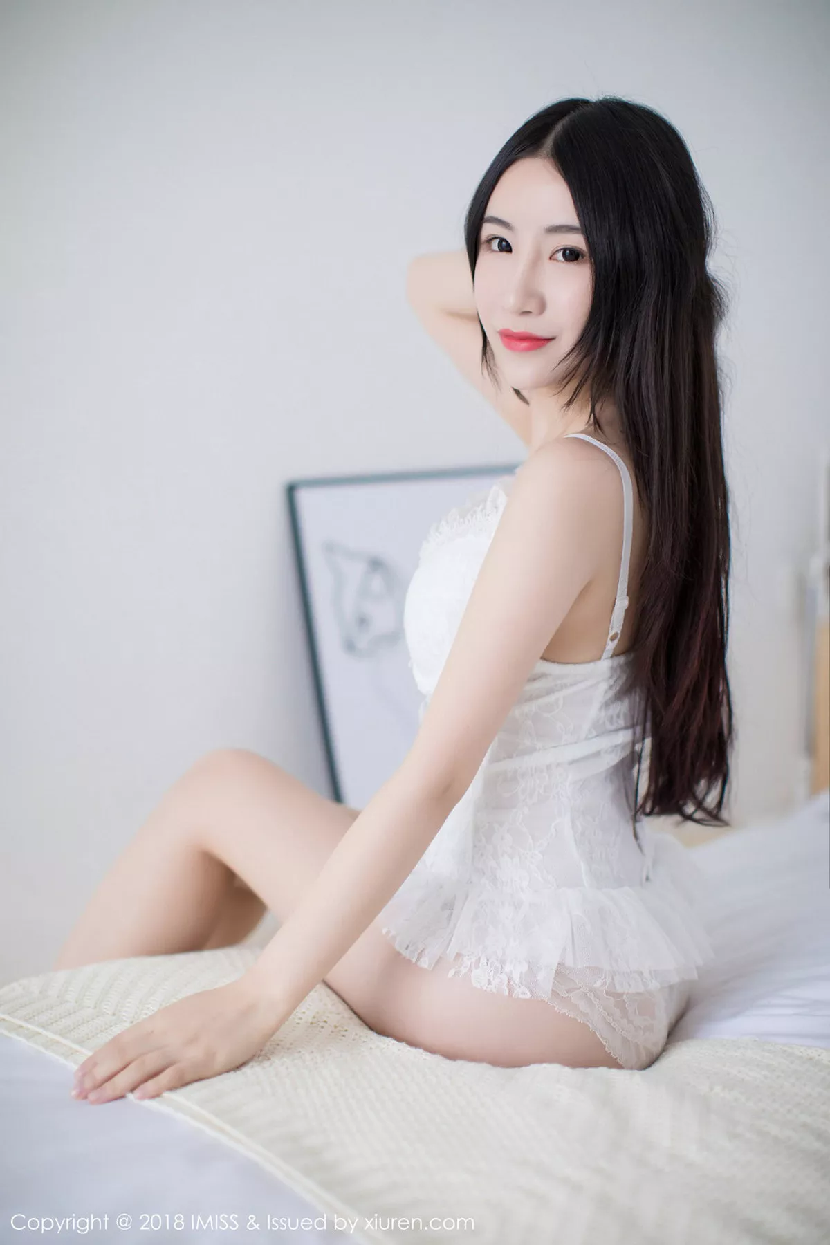 秀人集.com_[IMISS爱蜜社]Vol.236_女神绯月樱-Cherry居家吊带白色蕾丝内衣秀豪乳诱惑写真42P