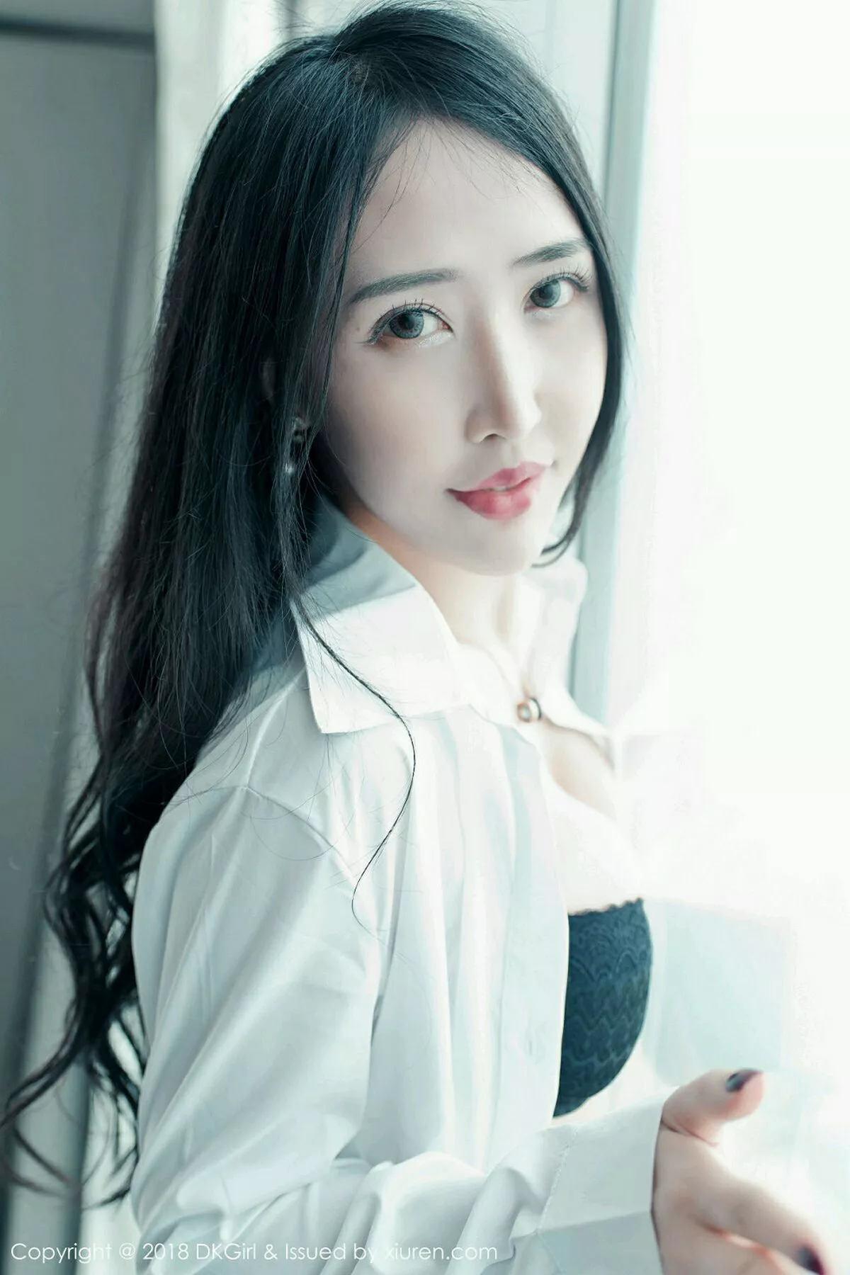 秀人集.com_[DKGirl御女郎]Vol.068_长腿美人余馨妍居家高挑身材配无内黑丝裤袜系列诱惑写真52P