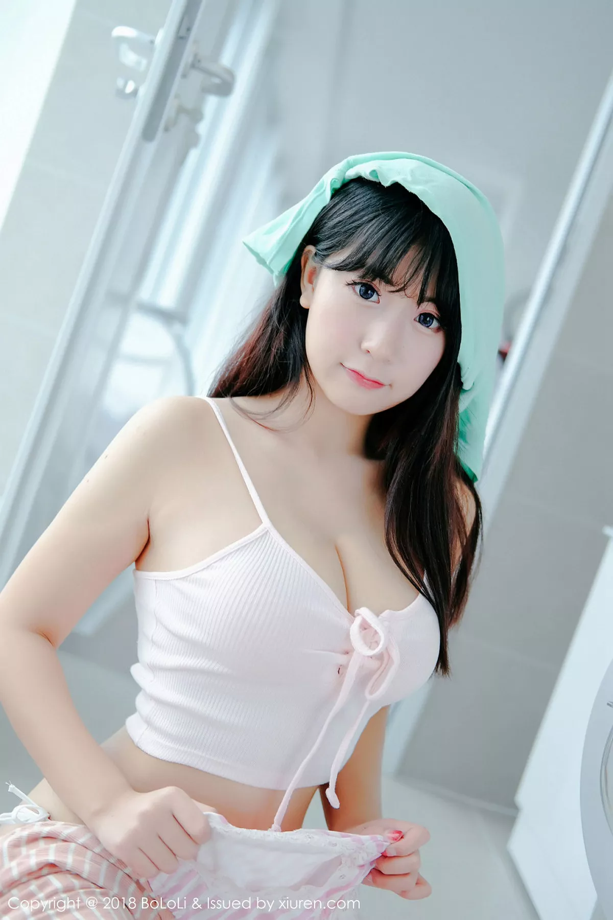 秀人集.com_[BoLoli波萝社]Vol.119_美女主播猫九酱Sakura粉色吊带内衣+三点式内衣私房诱惑写真42P