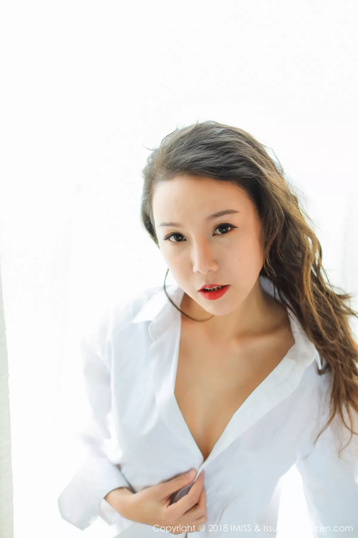 秀人集.com_[IMISS爱蜜社]Vol.251_嫩模王沫儿SaSa私房真空白衬衣+性感内衣露豪乳诱惑写真36P