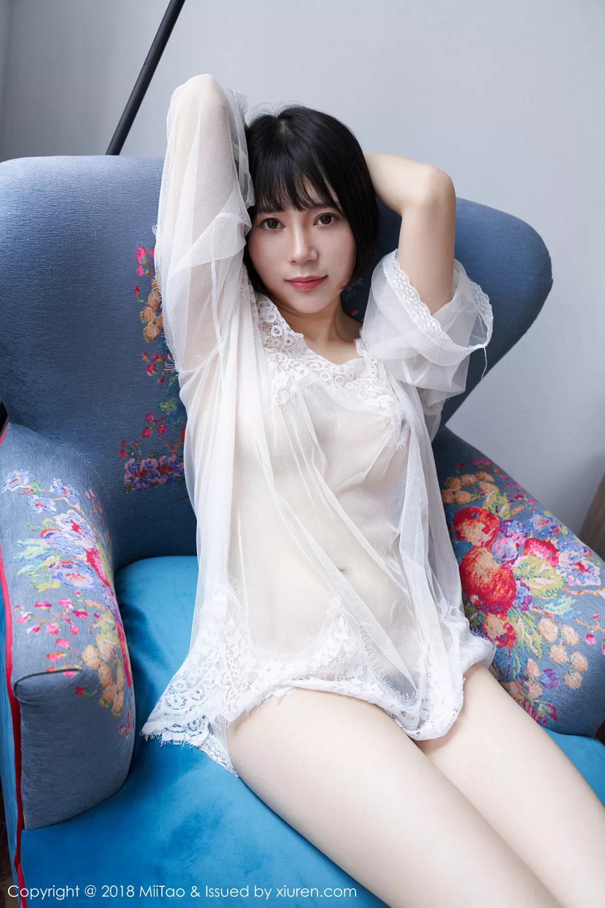 秀人集.com_[MiiTao蜜桃社]Vol.106_嫩模木楠Nan私房白色蕾丝睡衣真空露美乳撩人诱惑写真40P