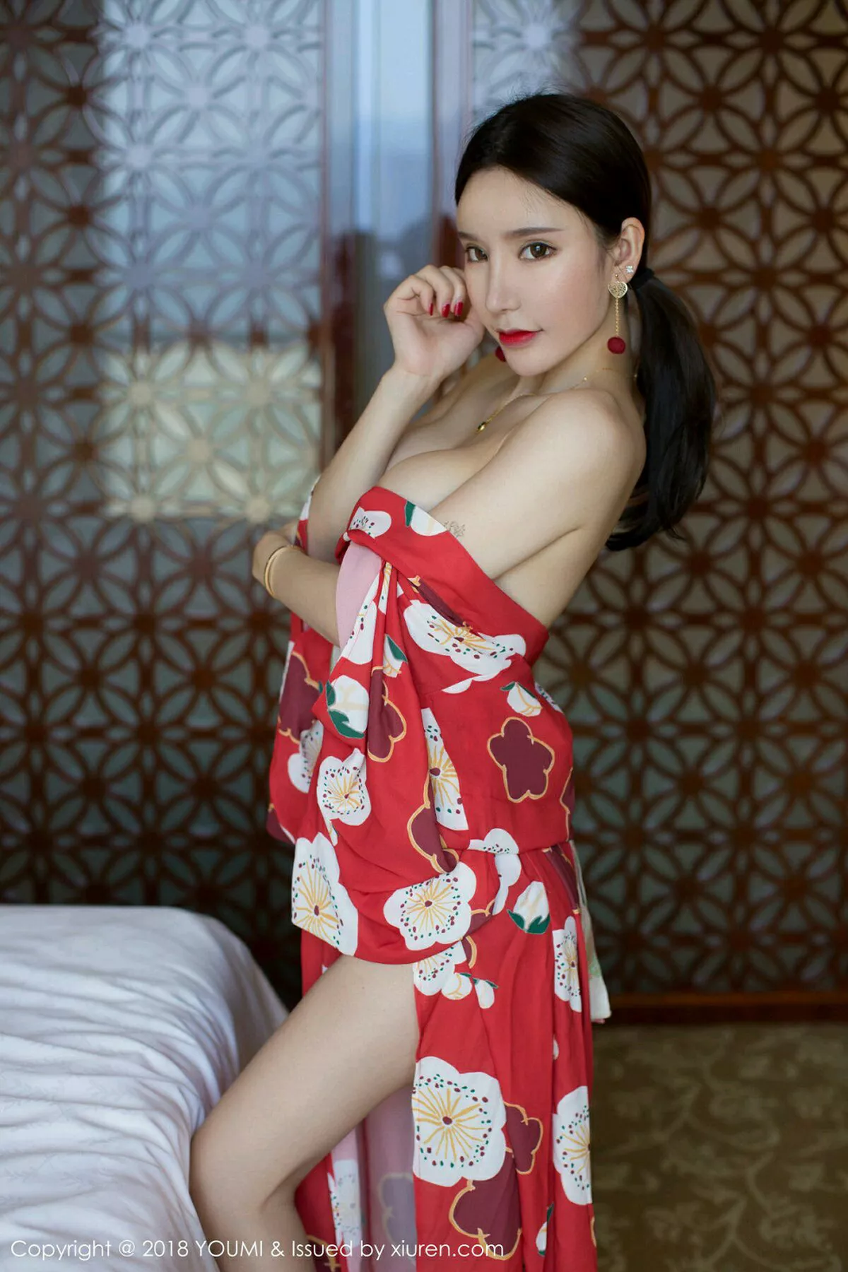 秀人集.com_[YouMi尤蜜荟]Vol.190_女神周于希私房鲜红色和服真空秀浑圆美乳撩人诱惑写真49P