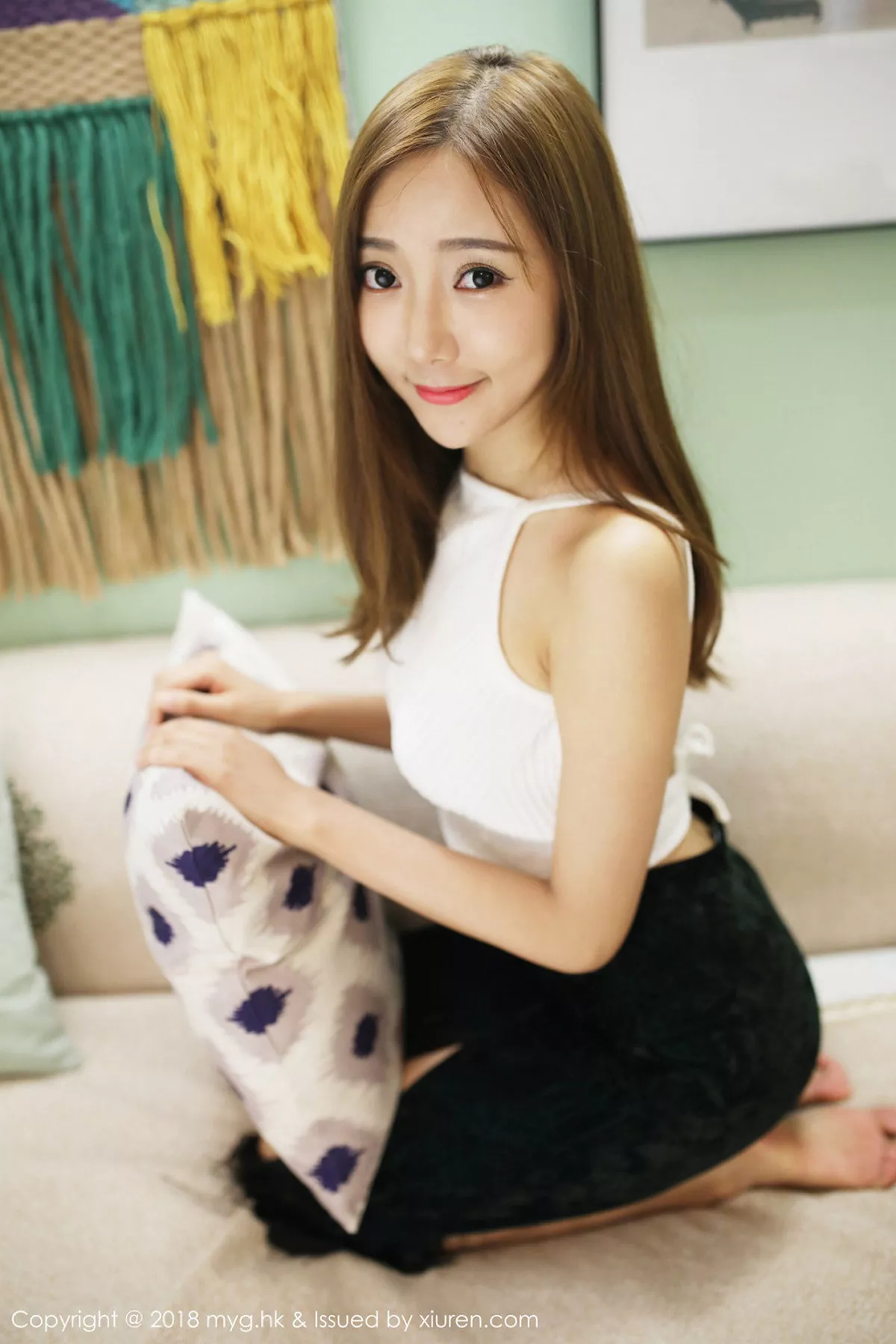 秀人集.com_[MyGirl美媛馆]Vol.293_嫩模王馨瑶yanni居家黑色吊带衣半露豪乳性感迷人写真40P