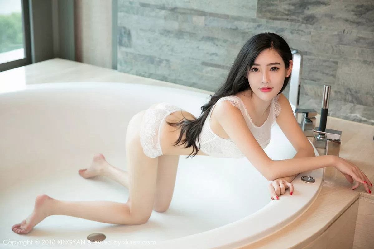 秀人集.com_[XINGYAN星颜社]Vol.070_丽质嫩模何晨曦浴缸里白色内衣配白色蕾丝内裤诱惑写真43P