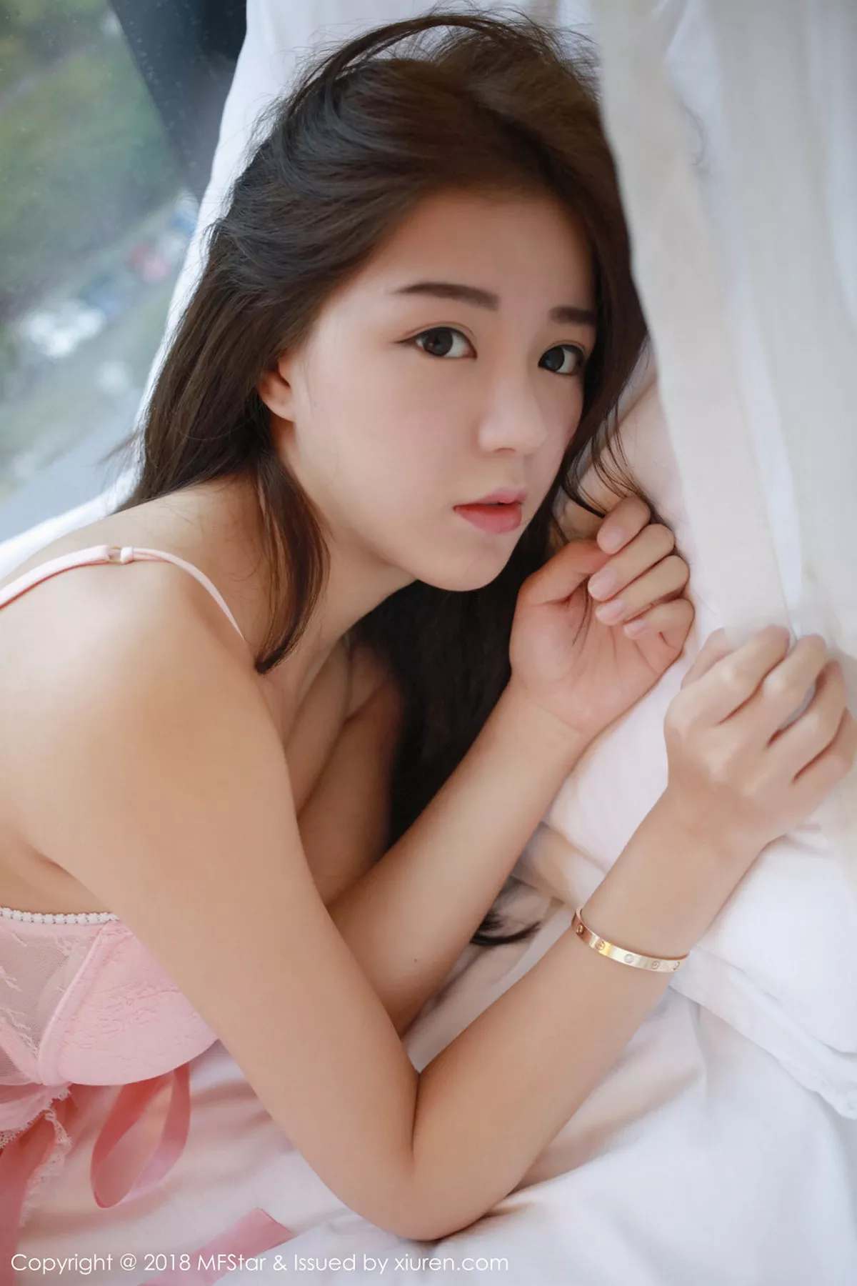 秀人集.com_[MFStar模范学院]Vol.141_嫩模卤蛋luna私房粉色蕾丝内衣秀完美身材撩人诱惑写真50P