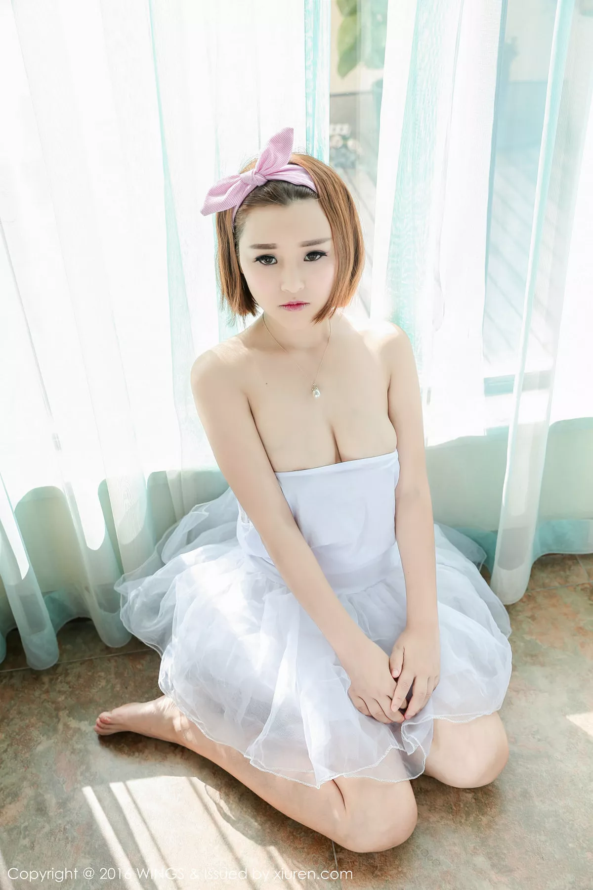 秀人集.com_[WingS影私荟]Vol.016_嫩模吉雅子居家私房性感女仆装傲人美胸纯美迷人写真52P