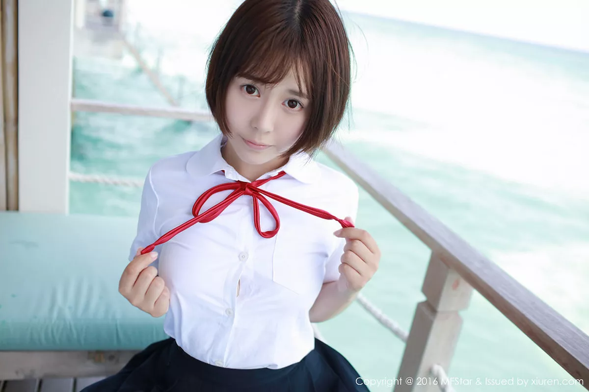 秀人集.com_[MFStar模范学院]Vol.057_Evelyn艾莉马尔代夫旅拍性感比基尼白嫩肌肤写真53P