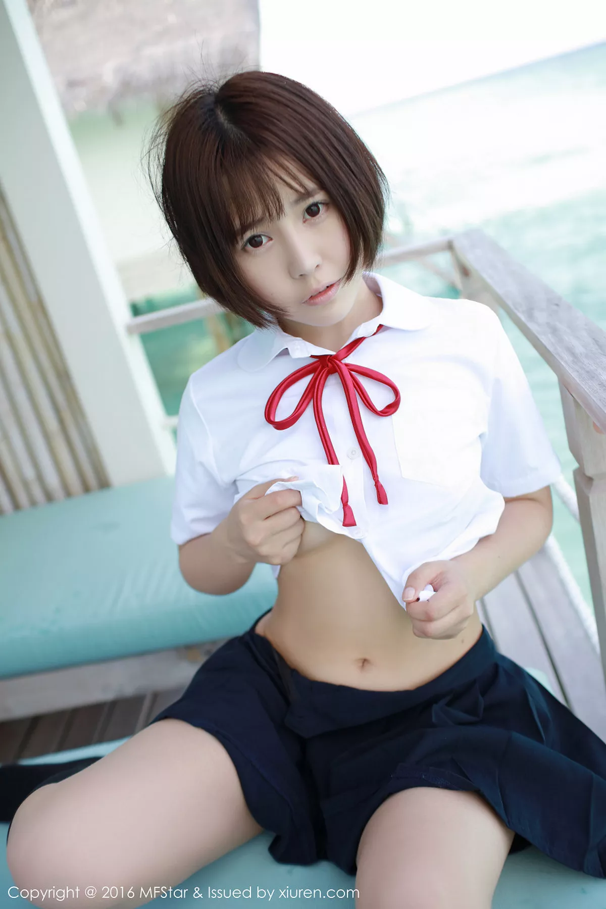 秀人集.com_[MFStar模范学院]Vol.057_Evelyn艾莉马尔代夫旅拍性感比基尼白嫩肌肤写真53P