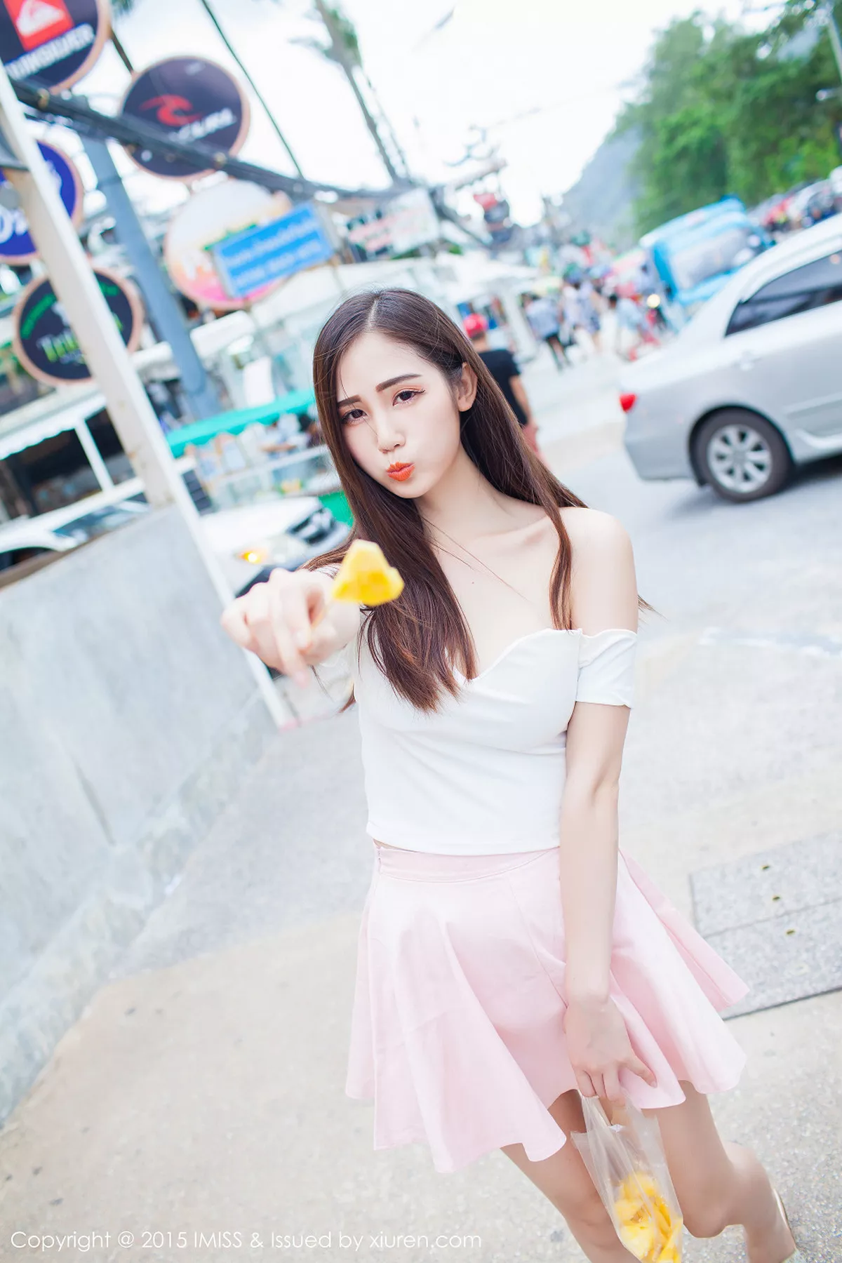 秀人集.com_[IMISS爱蜜社]Vol.041_嫩模SISY思普吉岛旅拍低胸上衣秀美乳高挑迷人写真61P