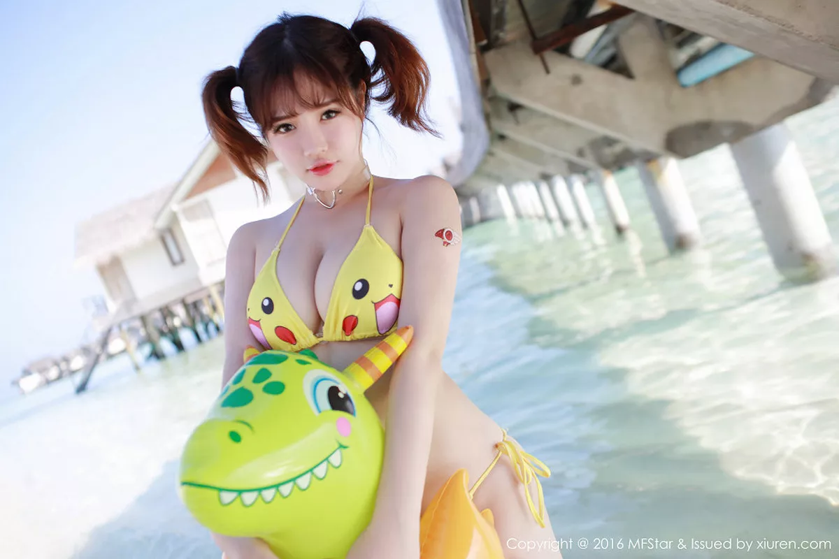秀人集.com_[MFStar模范学院]Vol.056_嫩模徐cake马尔代夫旅拍运动风内衣秀白嫩豪乳写真52P
