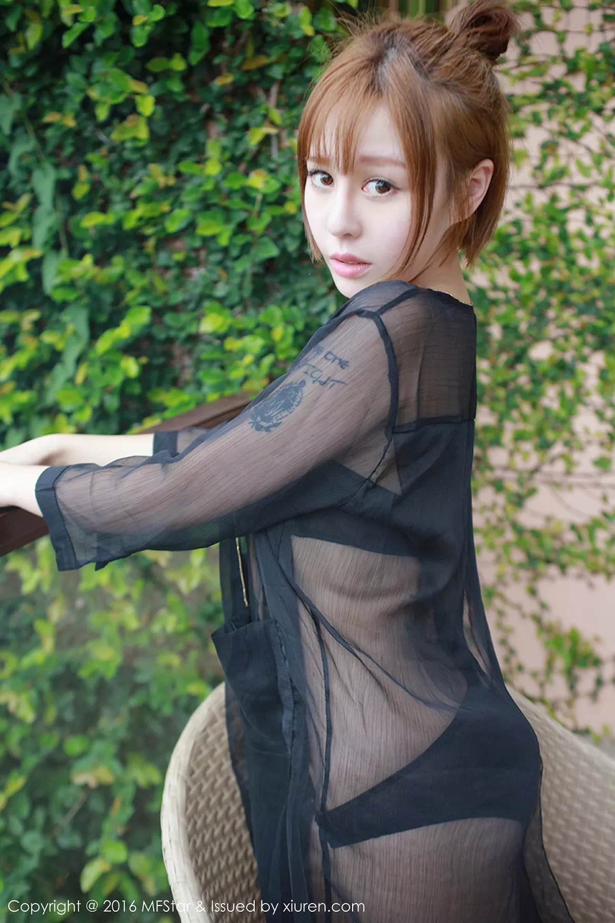 秀人集.com_[MFStar模范学院]Vol.061_Evelyn艾莉泰国心愿旅拍浴缸里黑纱湿身诱惑写真55P