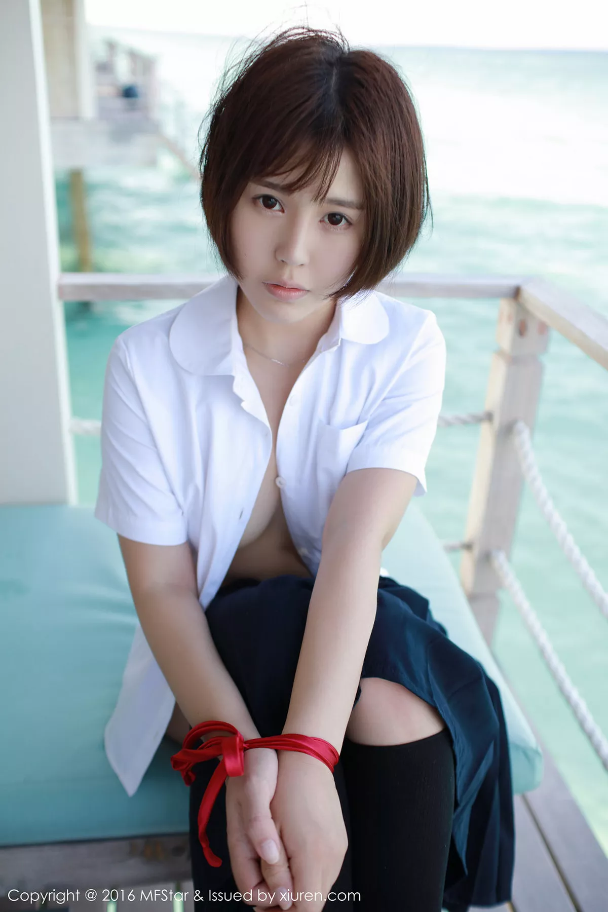 秀人集.com_[MFStar模范学院]Vol.057_Evelyn艾莉马尔代夫旅拍性感比基尼白嫩肌肤写真53P