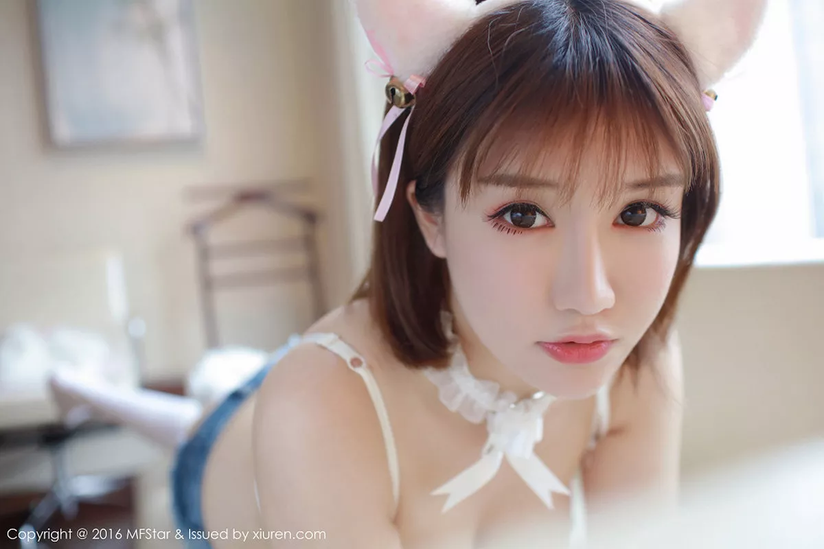 秀人集.com_[MFStar模范学院]Vol.071_嫩模K8傲娇萌萌Vivian魅惑狐狸大尺度全裸美体写真50P