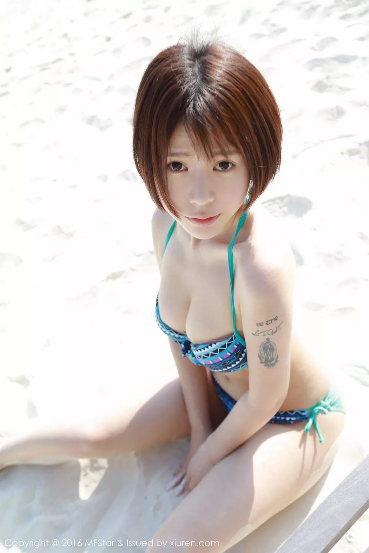 秀人集.com_[MFStar模范学院]Vol.057_Evelyn艾莉马尔代夫旅拍性感比基尼白嫩肌肤写真53P