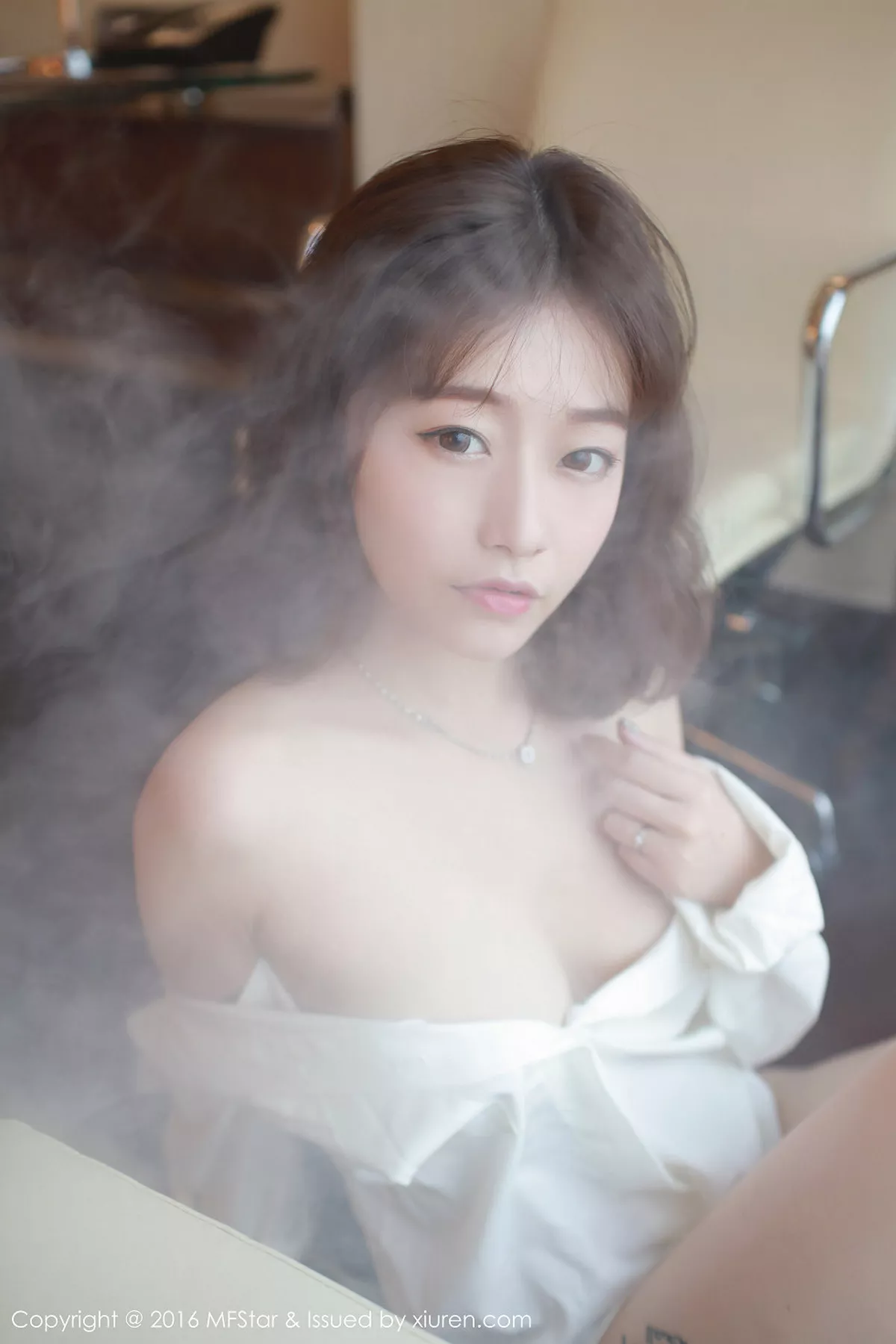 秀人集.com_[MFStar模范学院]Vol.066_嫩模陈思雨Mango居家私房内衣诱人美乳性感翘臀写真50P