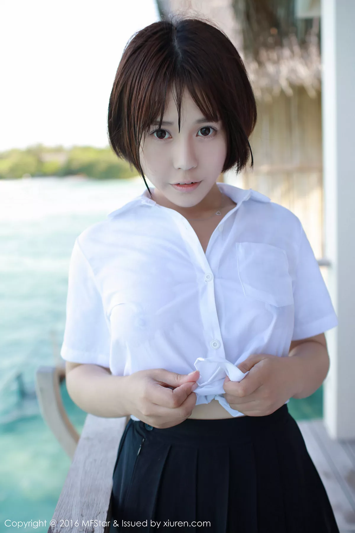 秀人集.com_[MFStar模范学院]Vol.057_Evelyn艾莉马尔代夫旅拍性感比基尼白嫩肌肤写真53P