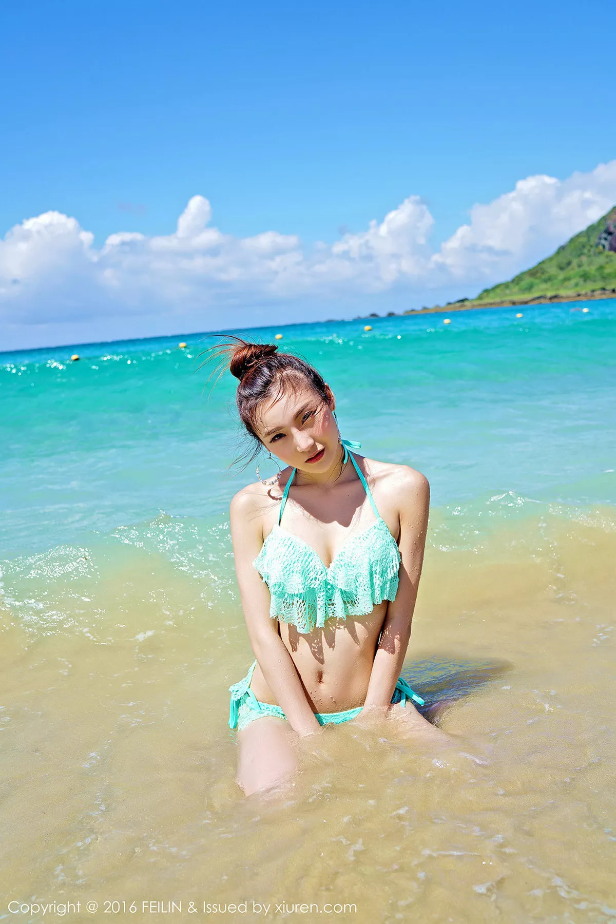 秀人集.com_[FeiLin嗲囡囡]Vol.044_嫩模Hana妹海边沙滩性感比基尼秀完美身材写真49P