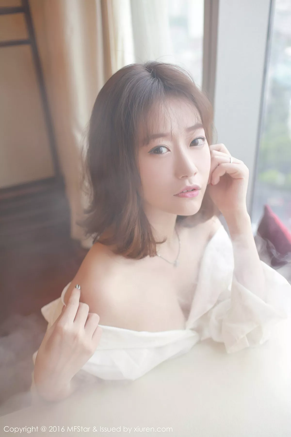 秀人集.com_[MFStar模范学院]Vol.066_嫩模陈思雨Mango居家私房内衣诱人美乳性感翘臀写真50P