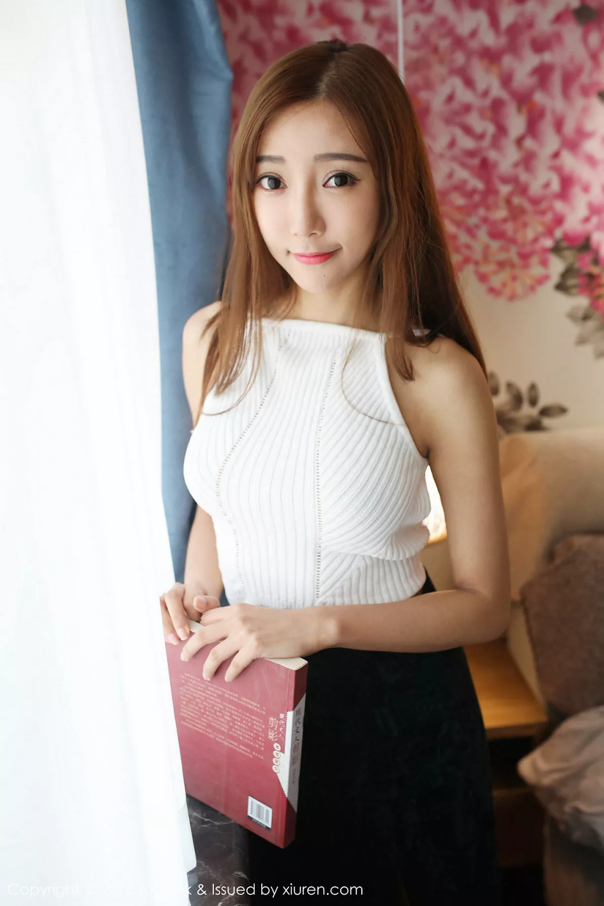 秀人集.com_[MyGirl美媛馆]Vol.312_嫩模王馨瑶yanni阳光美少女白色吊带衣配牛仔短裤性感写真47P