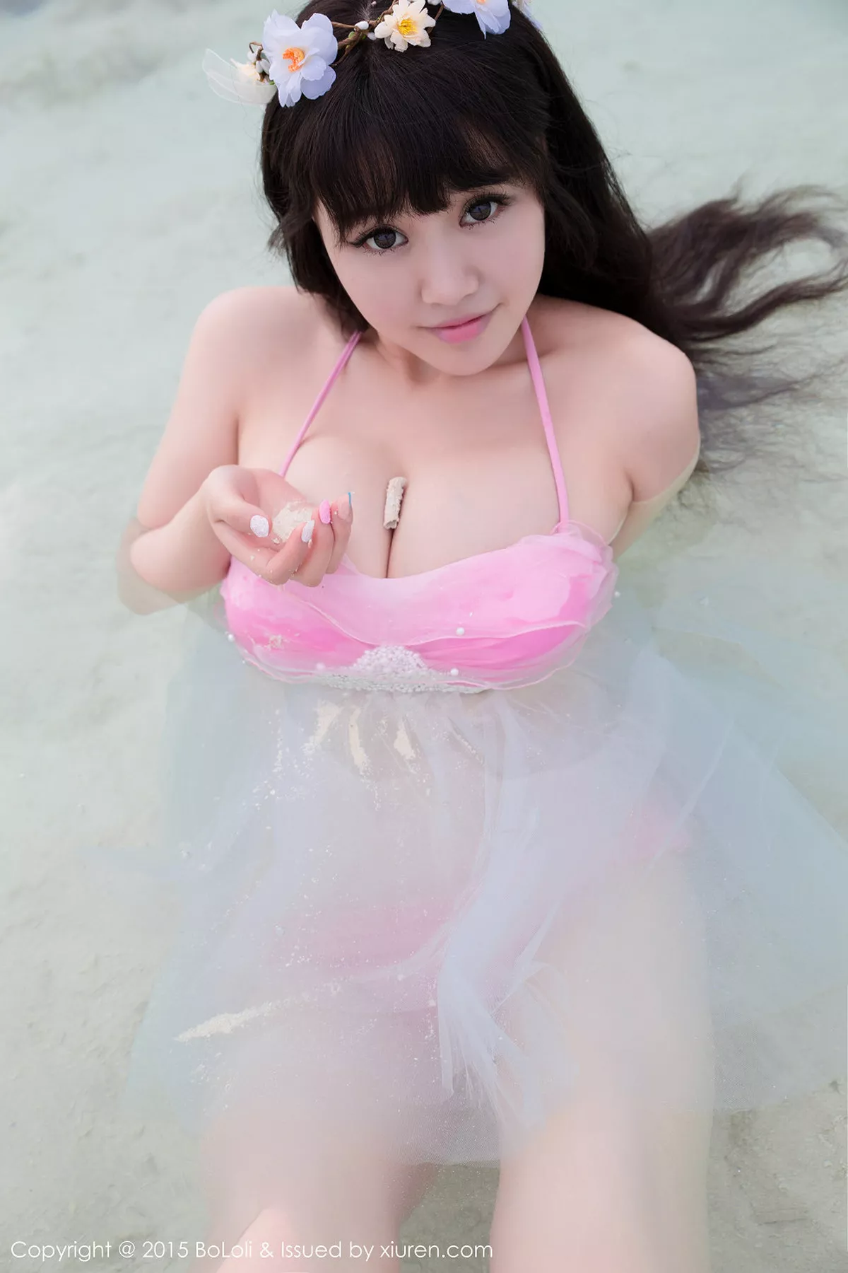 秀人集.com_[BoLoli波萝社]Vol.057_嫩模Barbie可儿泳池里性感比基尼半脱秀豪乳诱惑写真49P