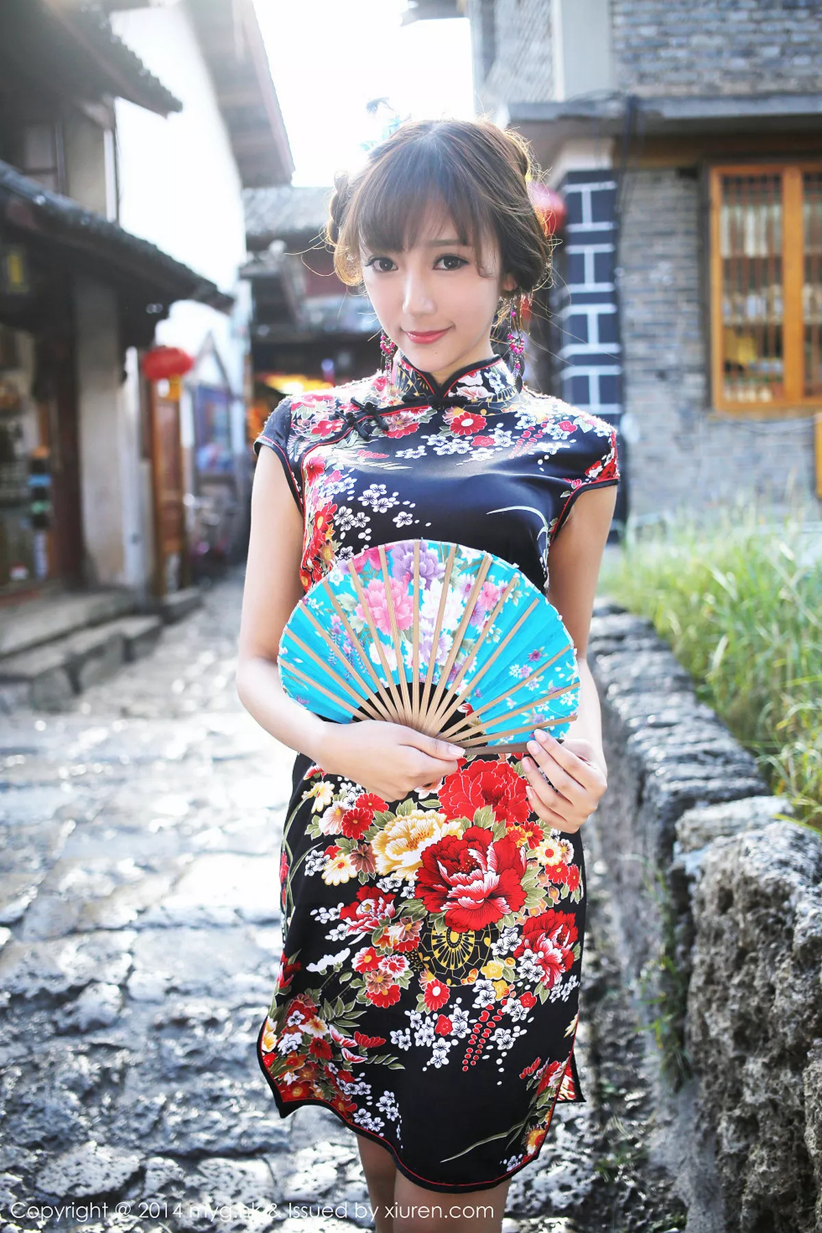 秀人集.com_[MyGirl美媛馆]Vol.080_嫩模王馨瑶yanni花色旗袍迷人风情靓丽性感写真56P