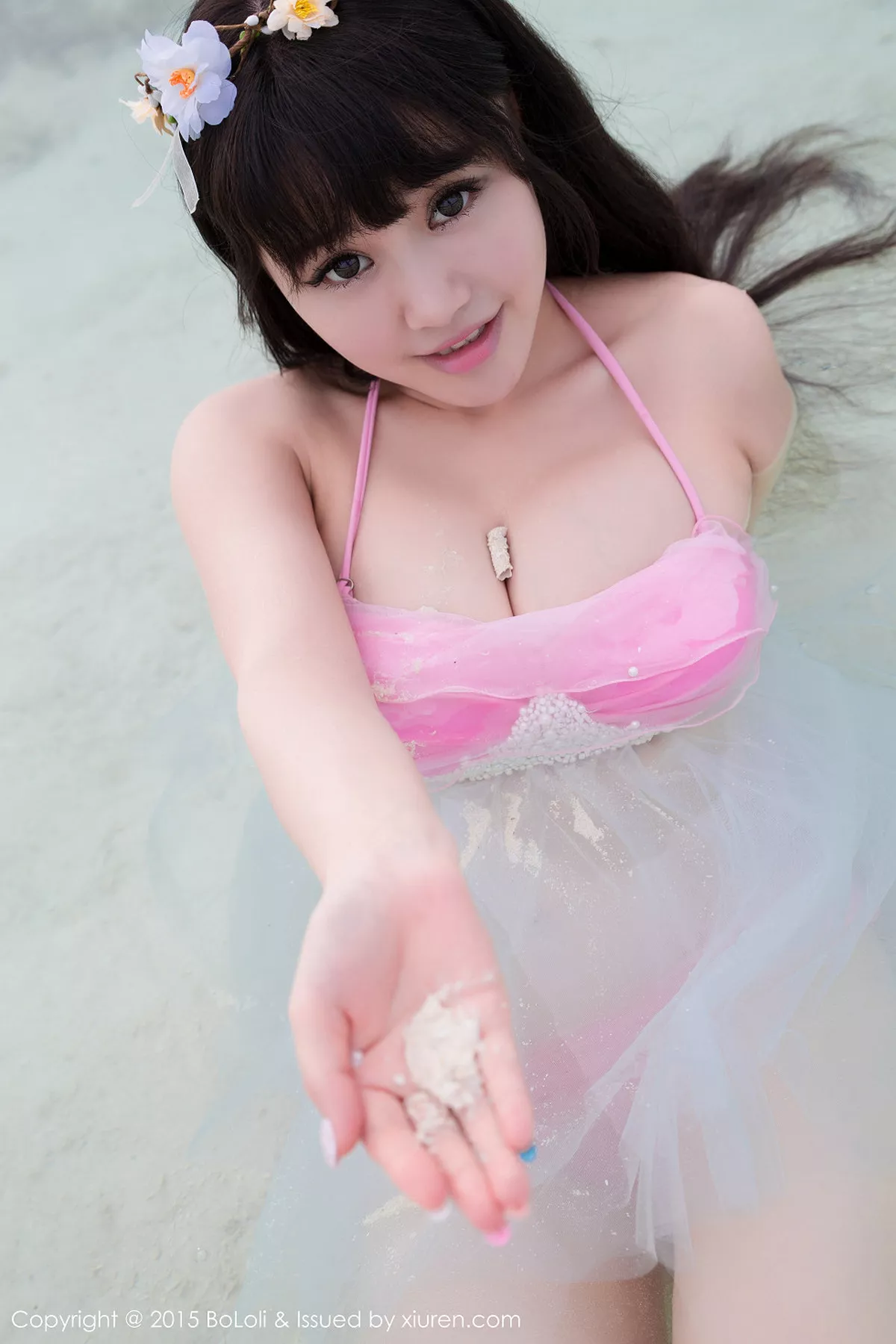 秀人集.com_[BoLoli波萝社]Vol.057_嫩模Barbie可儿泳池里性感比基尼半脱秀豪乳诱惑写真49P
