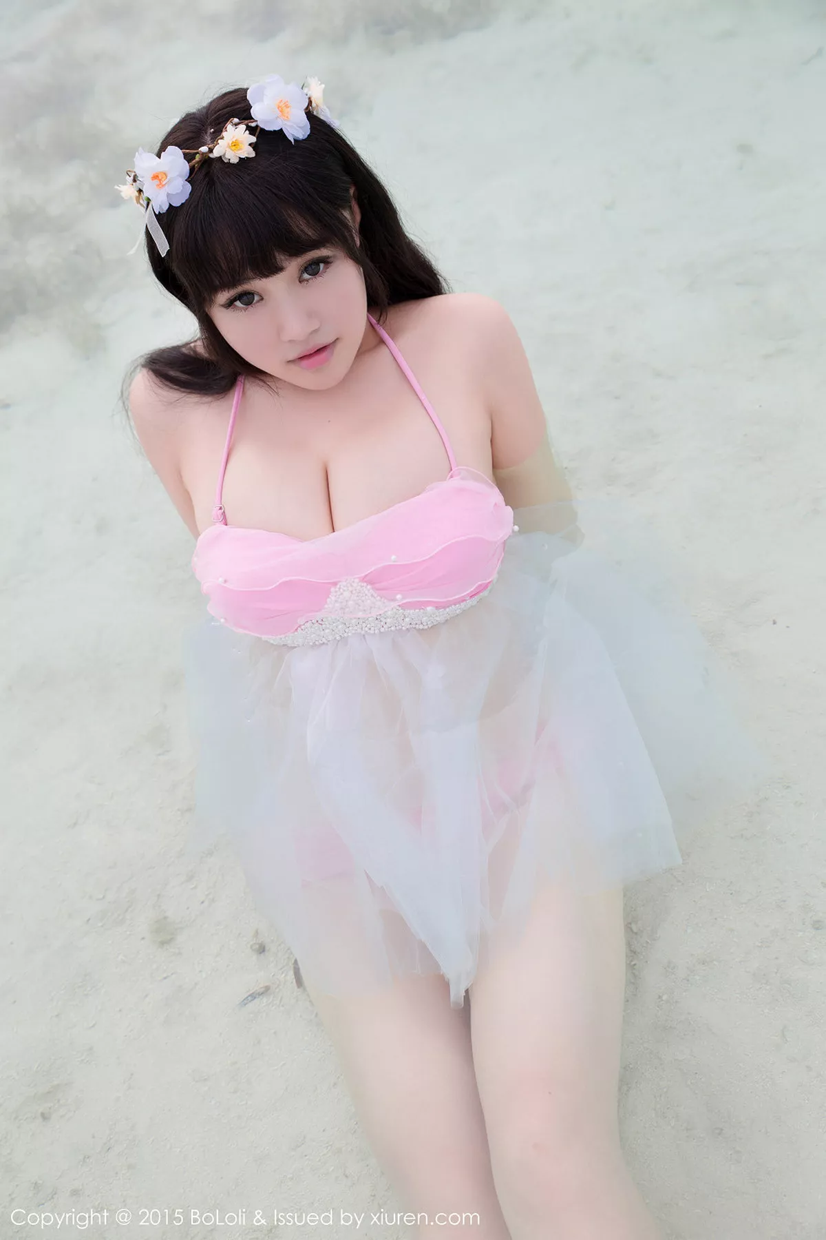 秀人集.com_[BoLoli波萝社]Vol.057_嫩模Barbie可儿泳池里性感比基尼半脱秀豪乳诱惑写真49P