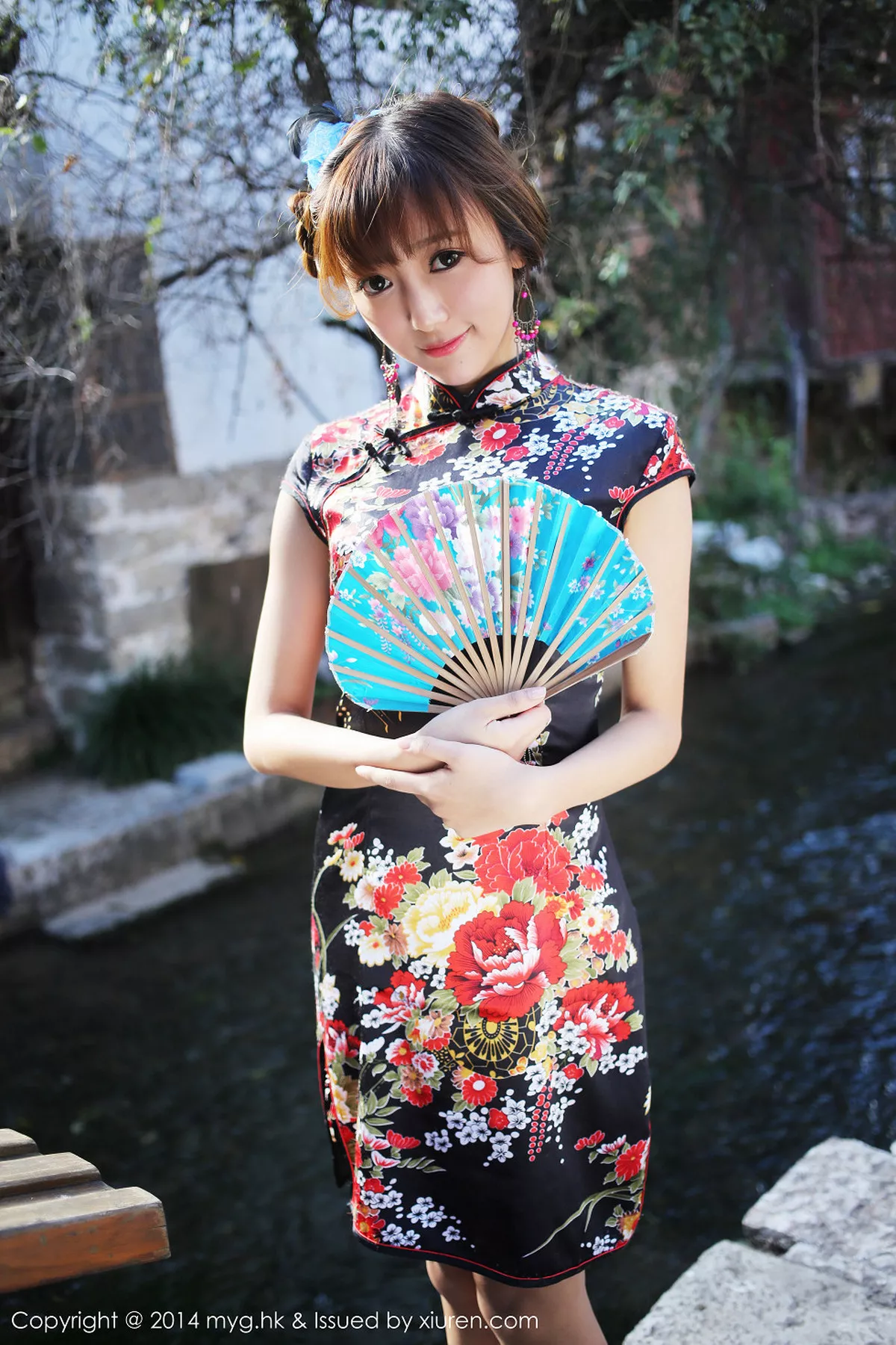 秀人集.com_[MyGirl美媛馆]Vol.080_嫩模王馨瑶yanni花色旗袍迷人风情靓丽性感写真56P