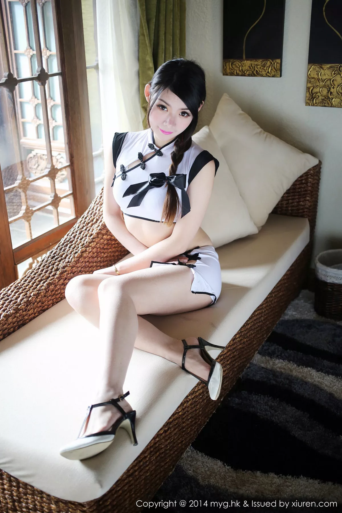 秀人集.com_[MyGirl美媛馆]Vol.071_嫩模MARA醬丽江古城旅拍黑丝网袜诱人美臀诱惑写真53P