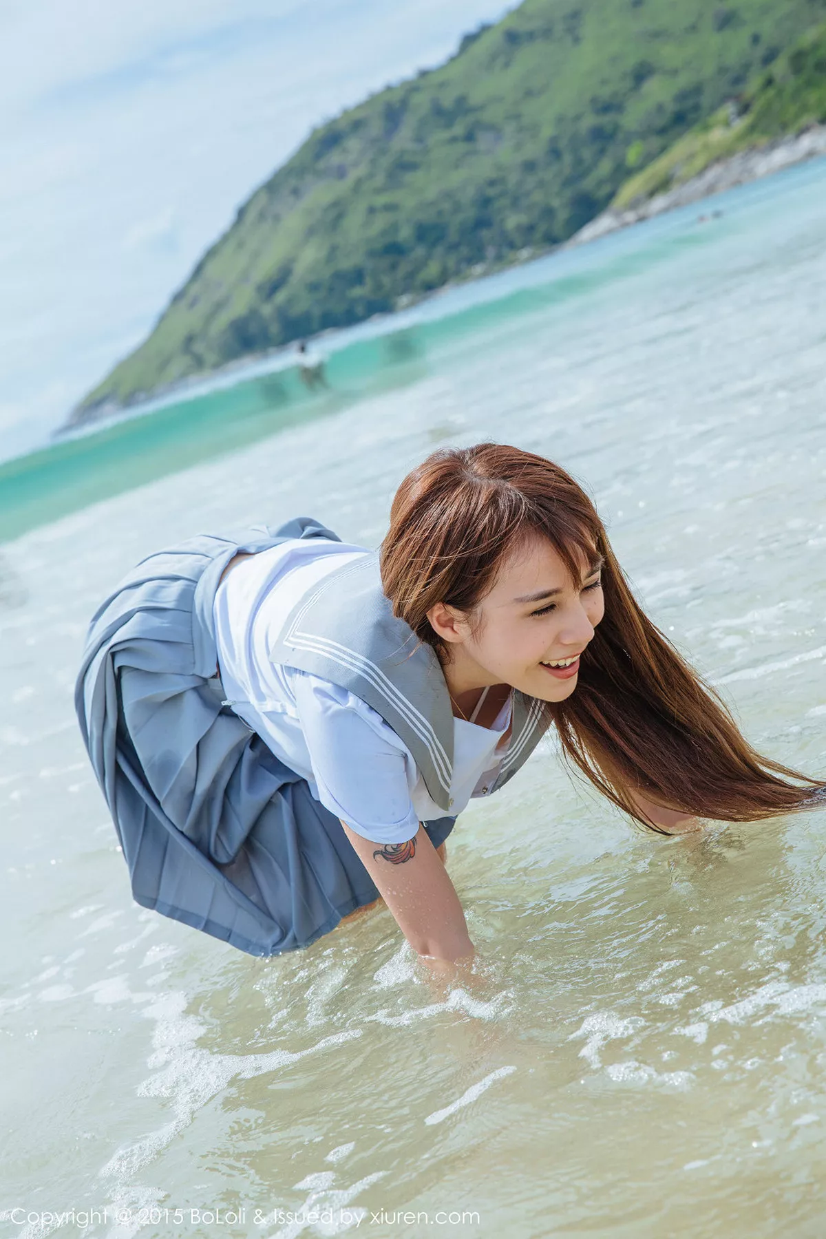 秀人集.com_[BoLoli波萝社]Vol.077_嫩模夏美酱普吉岛旅拍海边学生制服湿身诱惑写真46P