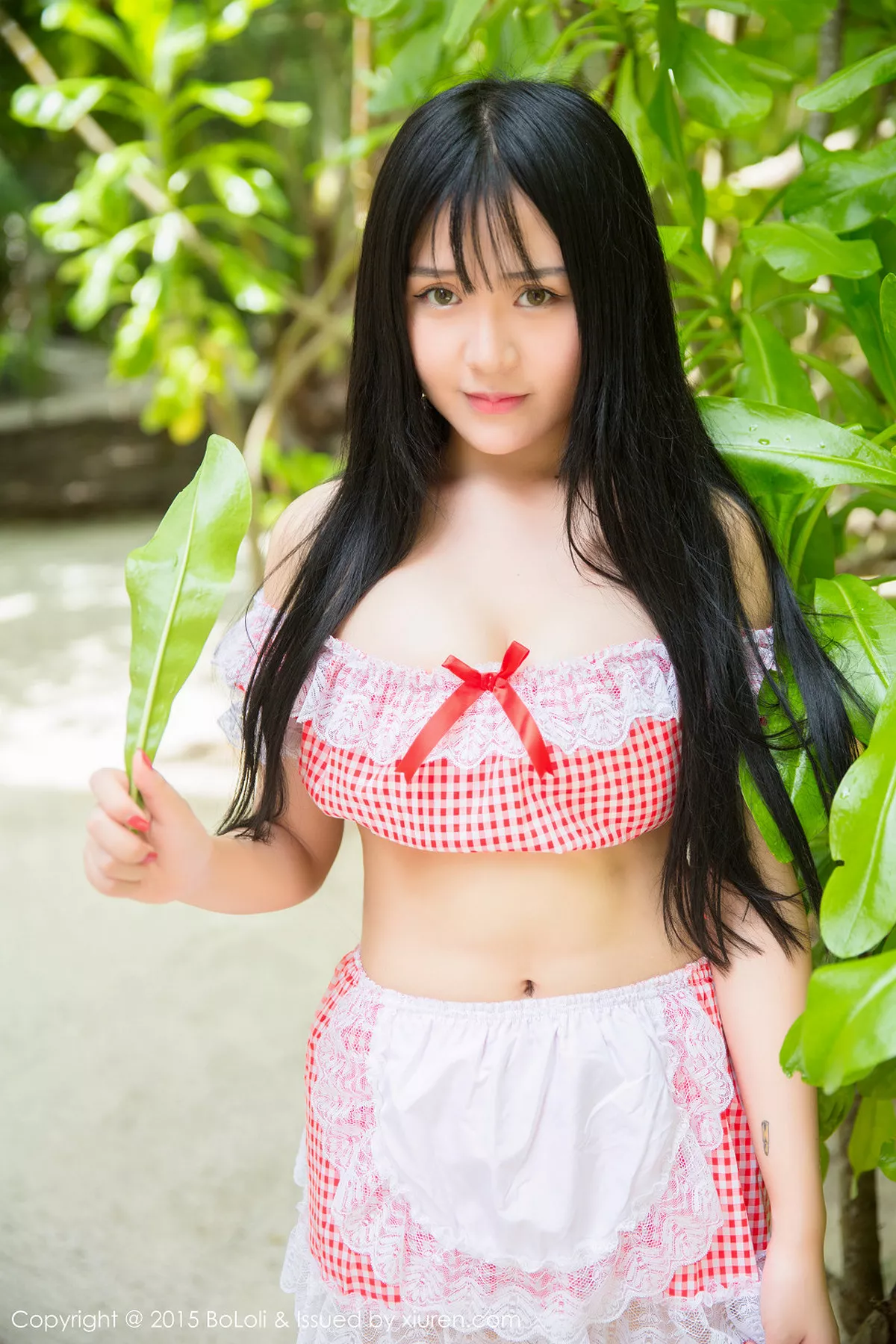 秀人集.com_[BoLoli波萝社]Vol.047_八宝icey马尔代夫旅拍红色女仆装白嫩肌肤性感写真55P