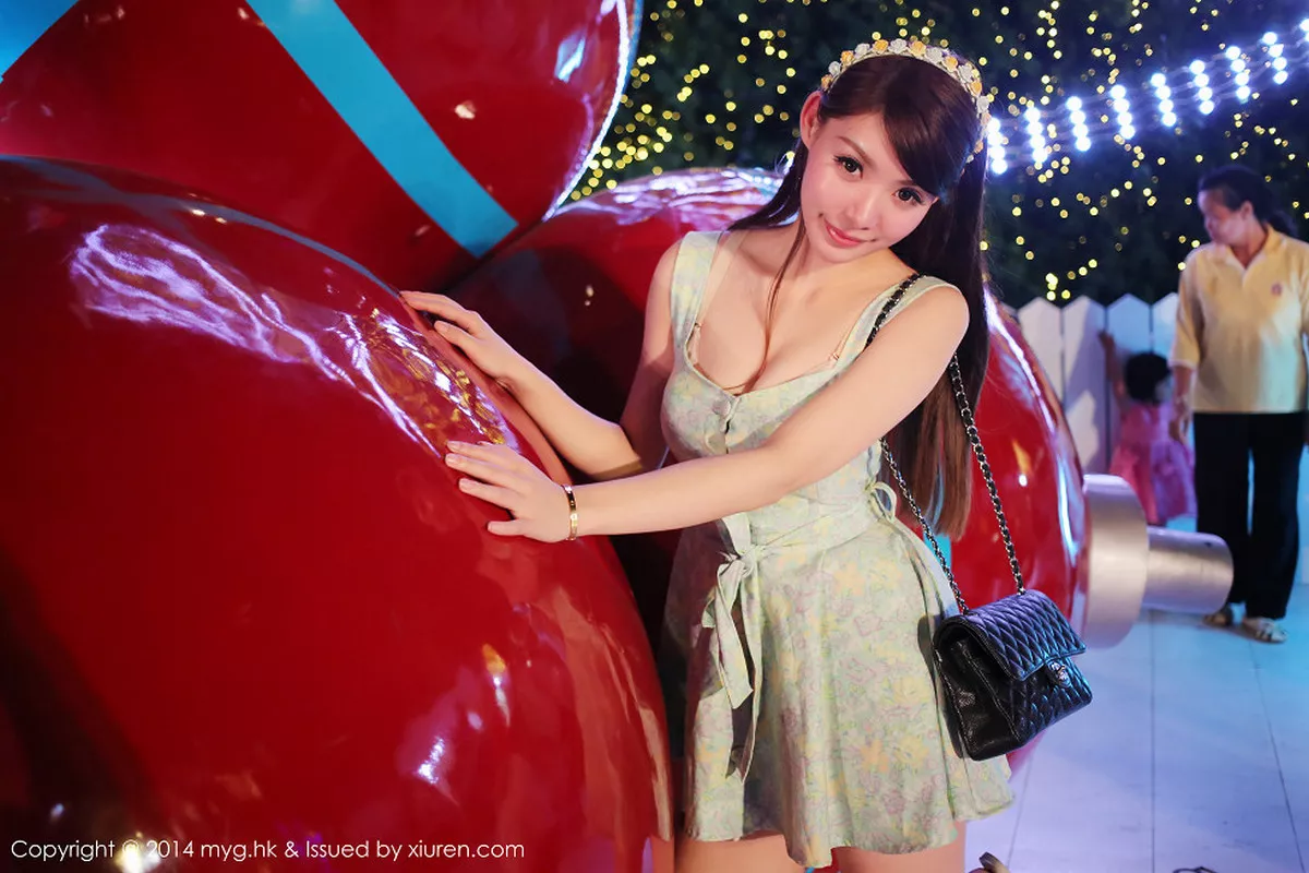 秀人集.com_[MyGirl美媛馆]Vol.085_嫩模MARA醬泰国旅拍性感内衣系列完美身材写真50P