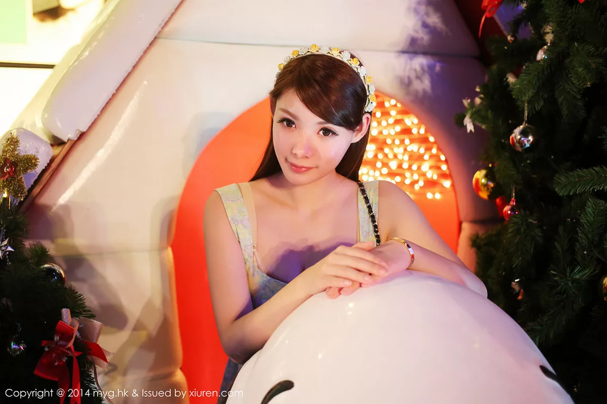 秀人集.com_[MyGirl美媛馆]Vol.085_嫩模MARA醬泰国旅拍性感内衣系列完美身材写真50P