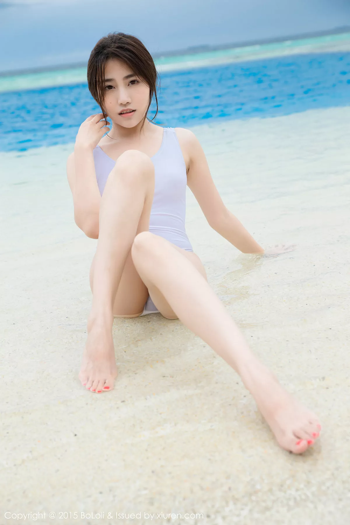 秀人集.com_[BoLoli波萝社]Vol.064_嫩模许诺Sabrina马尔代夫旅拍性感白色比基尼写真56P