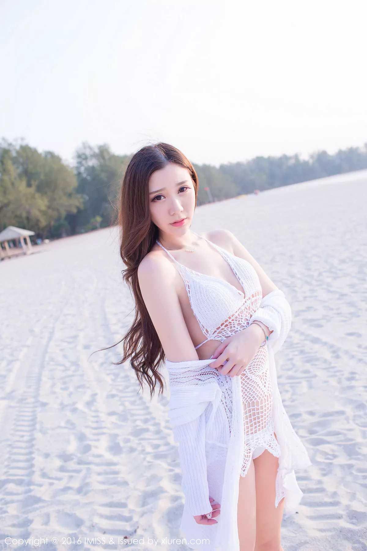 秀人集.com_[IMISS爱蜜社]Vol.084_嫩模淼淼萌萌哒兰卡威旅拍性感比基尼靓丽迷人写真45P