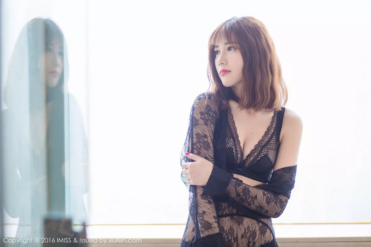 秀人集.com_[IMISS爱蜜社]Vol.072_气质美女Sandy陈天扬黑色情趣薄纱妩媚迷人写真53P