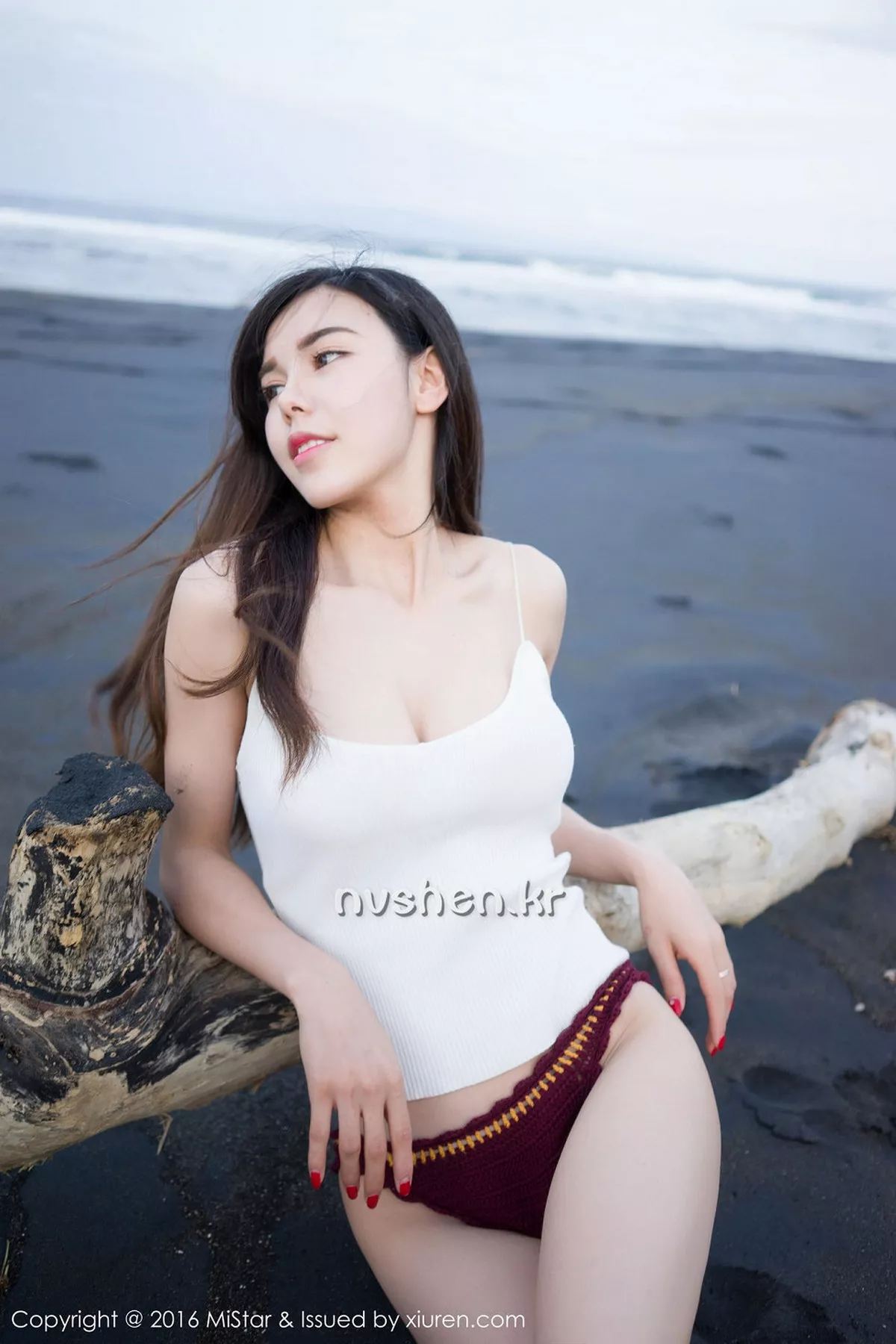 秀人集.com_[MiStar魅妍社]Vol.125_嫩模沈佳熹巴厘岛旅拍第2套沙滩边吊带内衣秀美胸写真50P