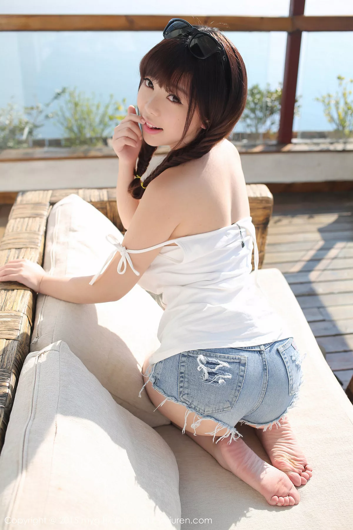 秀人集.com_[MyGirl美媛馆]Vol.104_巨乳嫩模刘飞儿Faye大理旅拍齐逼牛仔短裤秀翘臀写真63P