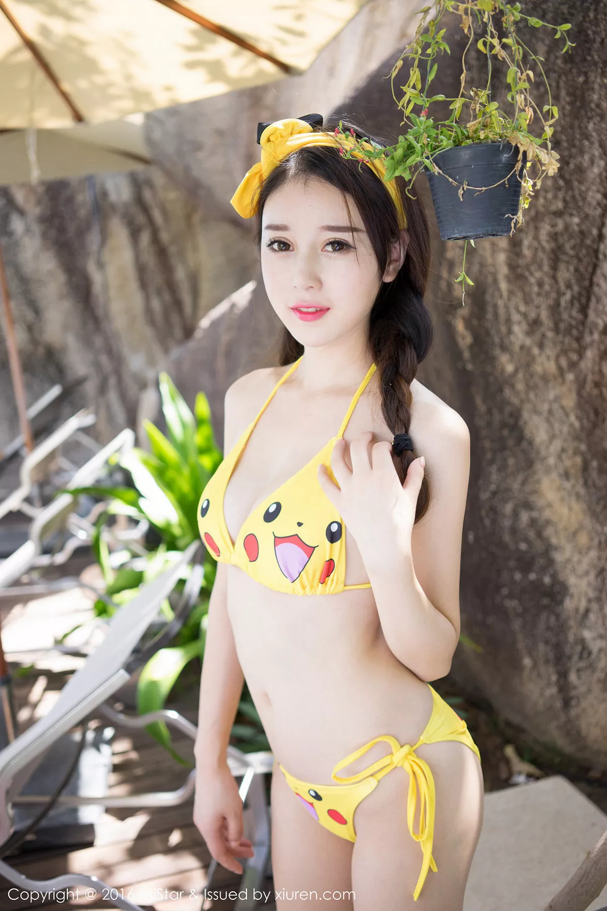 秀人集.com_[MiStar魅妍社]Vol.120_嫩模赵小米Kitty苏梅岛旅拍粉红护士装秀迷人美胸写真50P