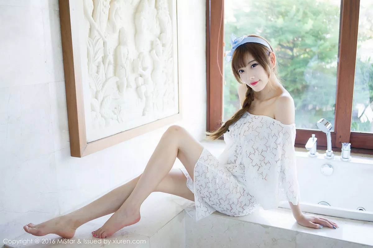 秀人集.com_[MiStar魅妍社]Vol.104_嫩模Sugar小甜心CC巴厘岛旅拍性感内衣秀翘臀写真55P