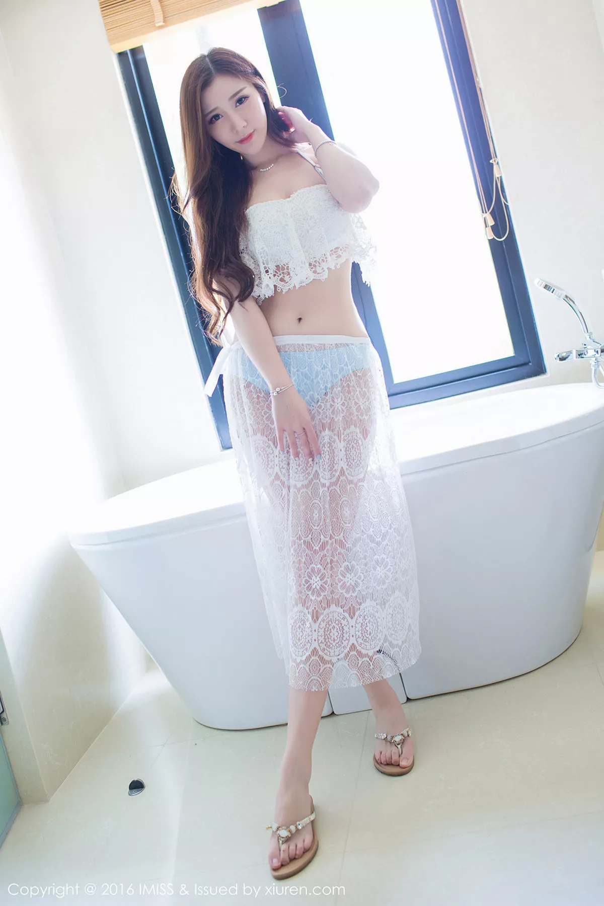 秀人集.com_[IMISS爱蜜社]Vol.091_淼淼萌萌哒兰卡威旅拍红色内衣秀美胸花仙子迷人写真52P