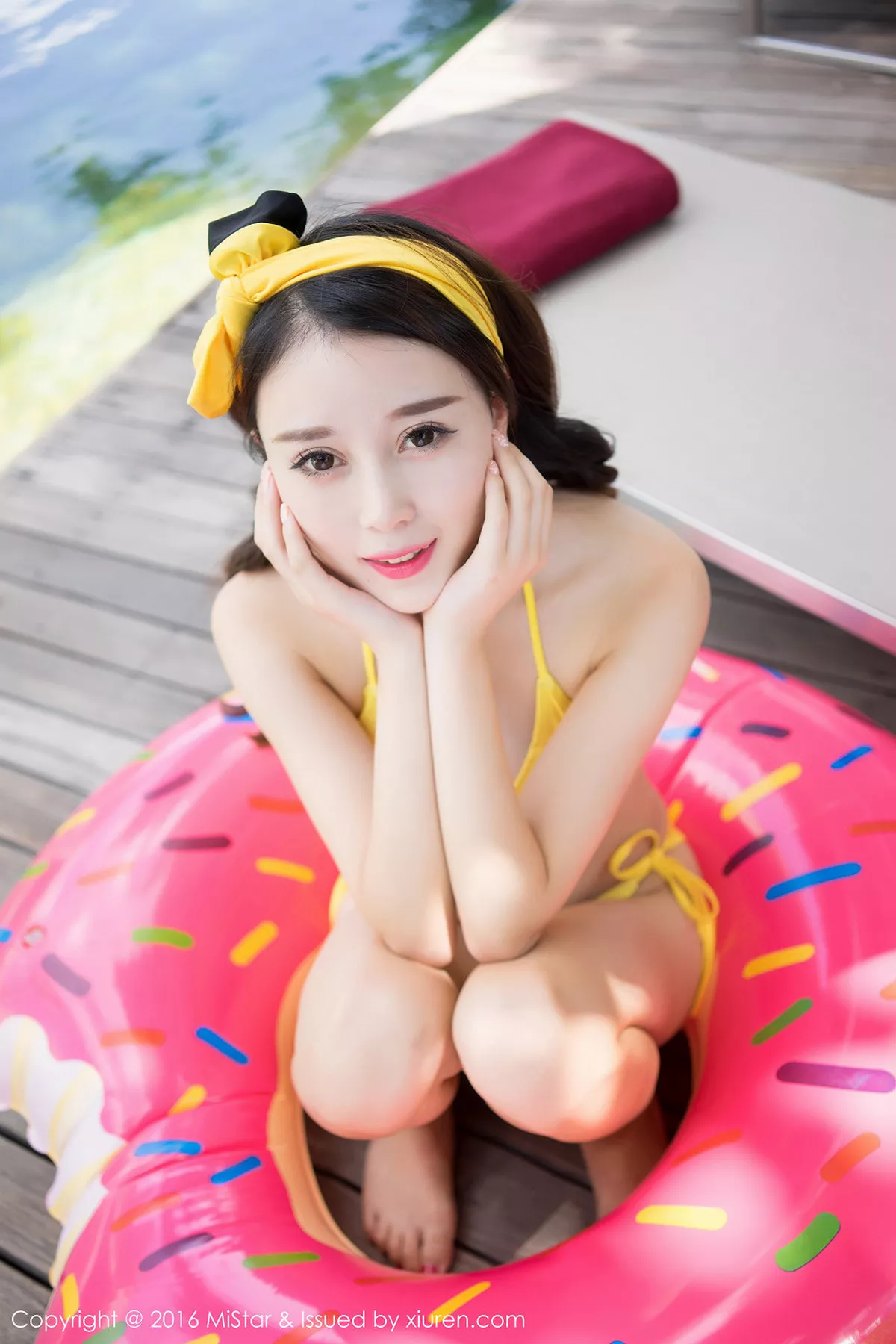 秀人集.com_[MiStar魅妍社]Vol.120_嫩模赵小米Kitty苏梅岛旅拍粉红护士装秀迷人美胸写真50P