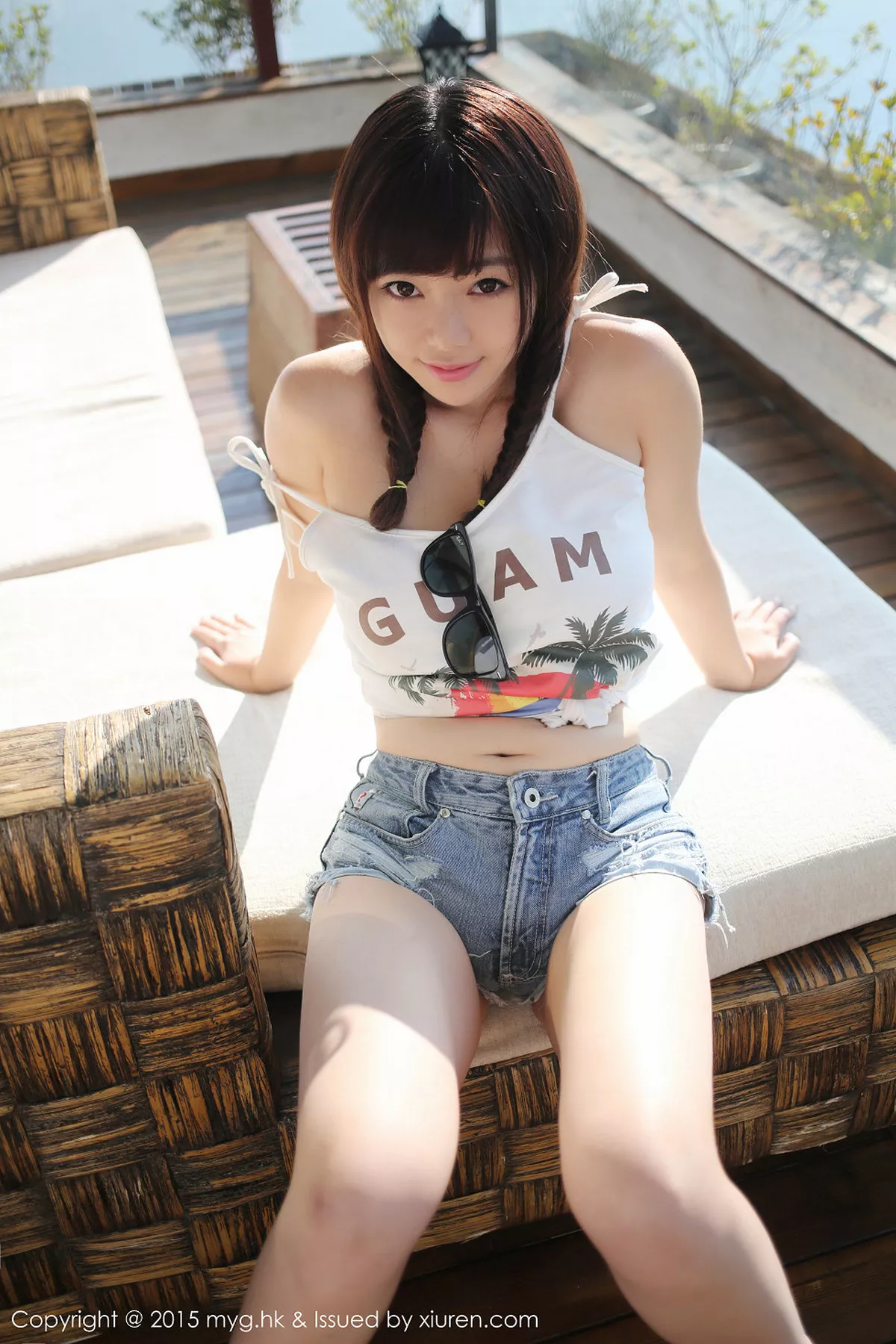 秀人集.com_[MyGirl美媛馆]Vol.104_巨乳嫩模刘飞儿Faye大理旅拍齐逼牛仔短裤秀翘臀写真63P