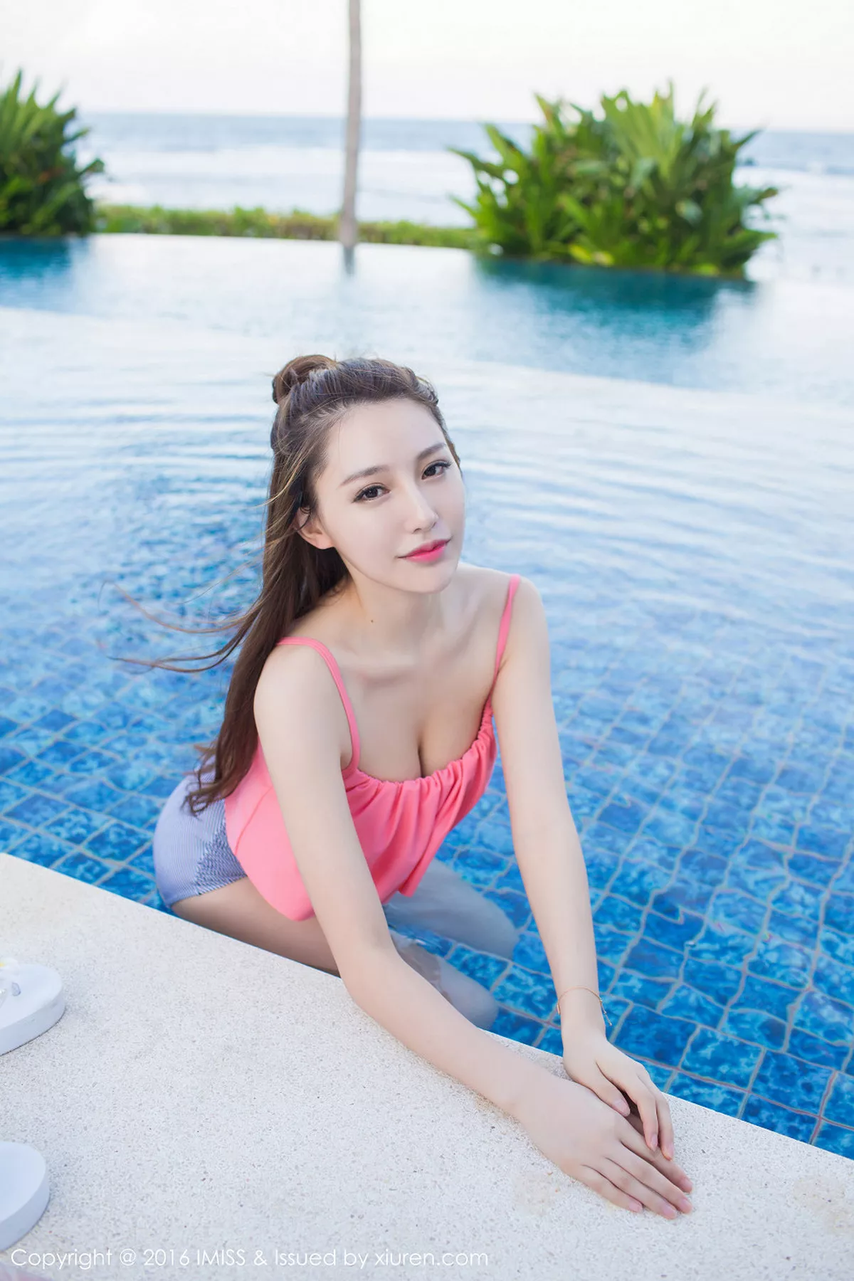 秀人集.com_[IMISS爱蜜社]Vol.112_长腿女神刘奕宁Lynn巴厘岛旅拍性感内衣白嫩肌肤写真49P