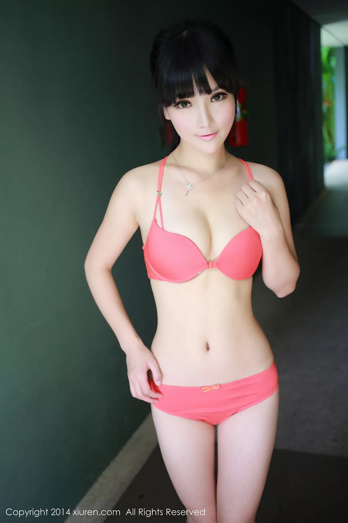 秀人集.com_[XiuRen秀人网]No.176_秀人美模泰国旅拍合集绮里嘉ula等7位女神性感出镜写真54P