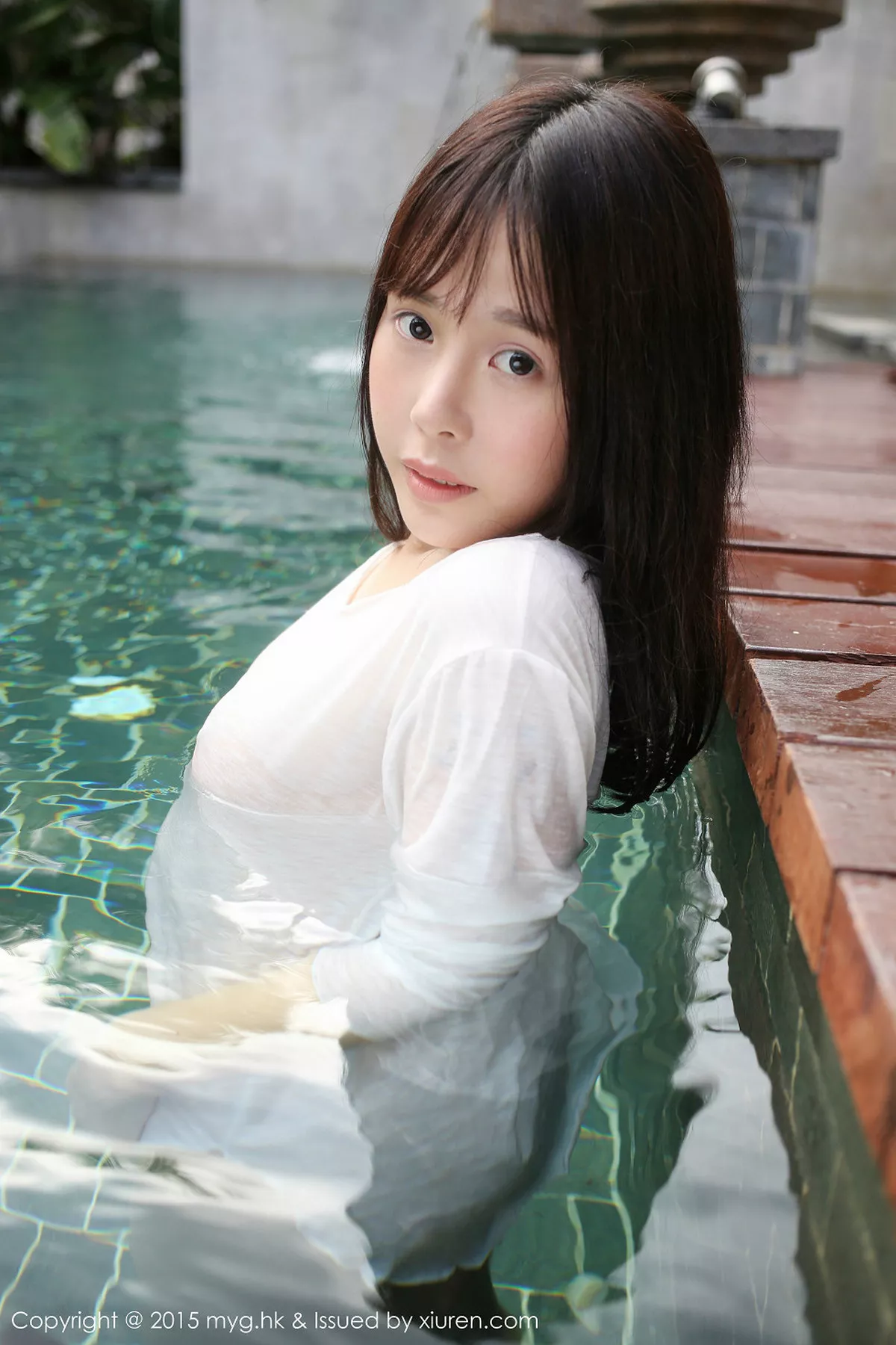 秀人集.com_[MyGirl美媛馆]Vol.180_嫩模Evelyn艾莉白色T恤湿身真空透视秀美乳撩人写真60P