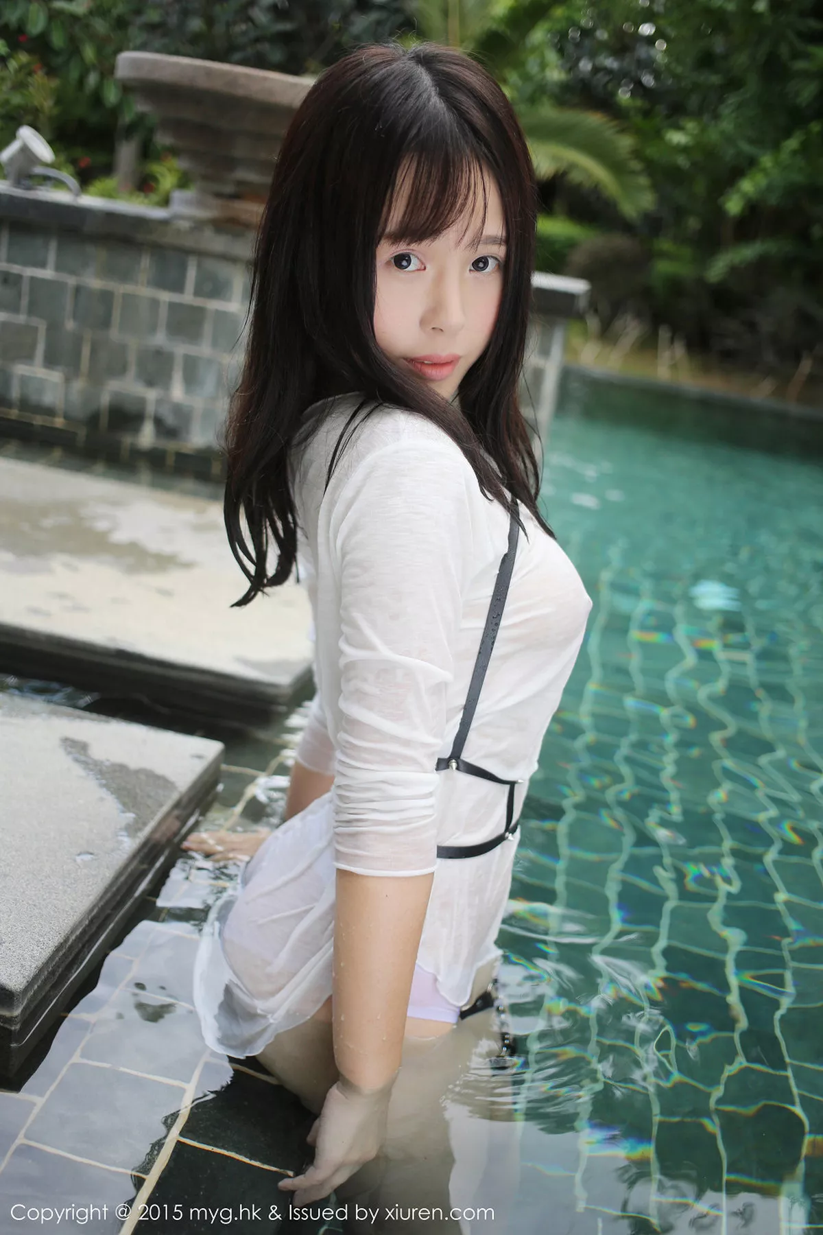 秀人集.com_[MyGirl美媛馆]Vol.170_Evelyn艾莉三亚旅拍白色连身裙真空湿身美乳凸点诱惑53P