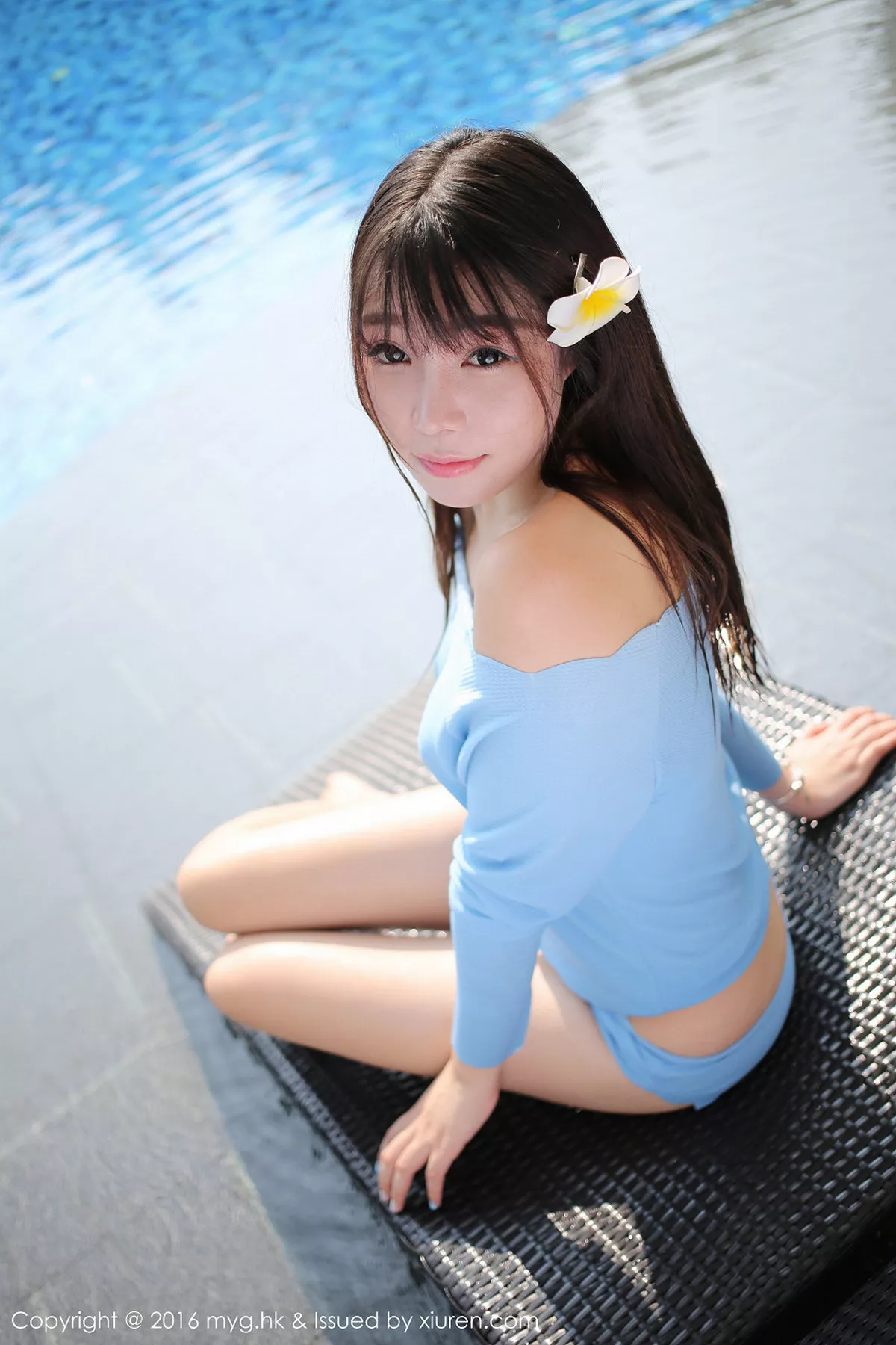 秀人集.com_[MyGirl美媛馆]Vol.224_嫩模芝芝Booty三亚旅拍半脱内裤湿身秀美臀诱惑写真60P