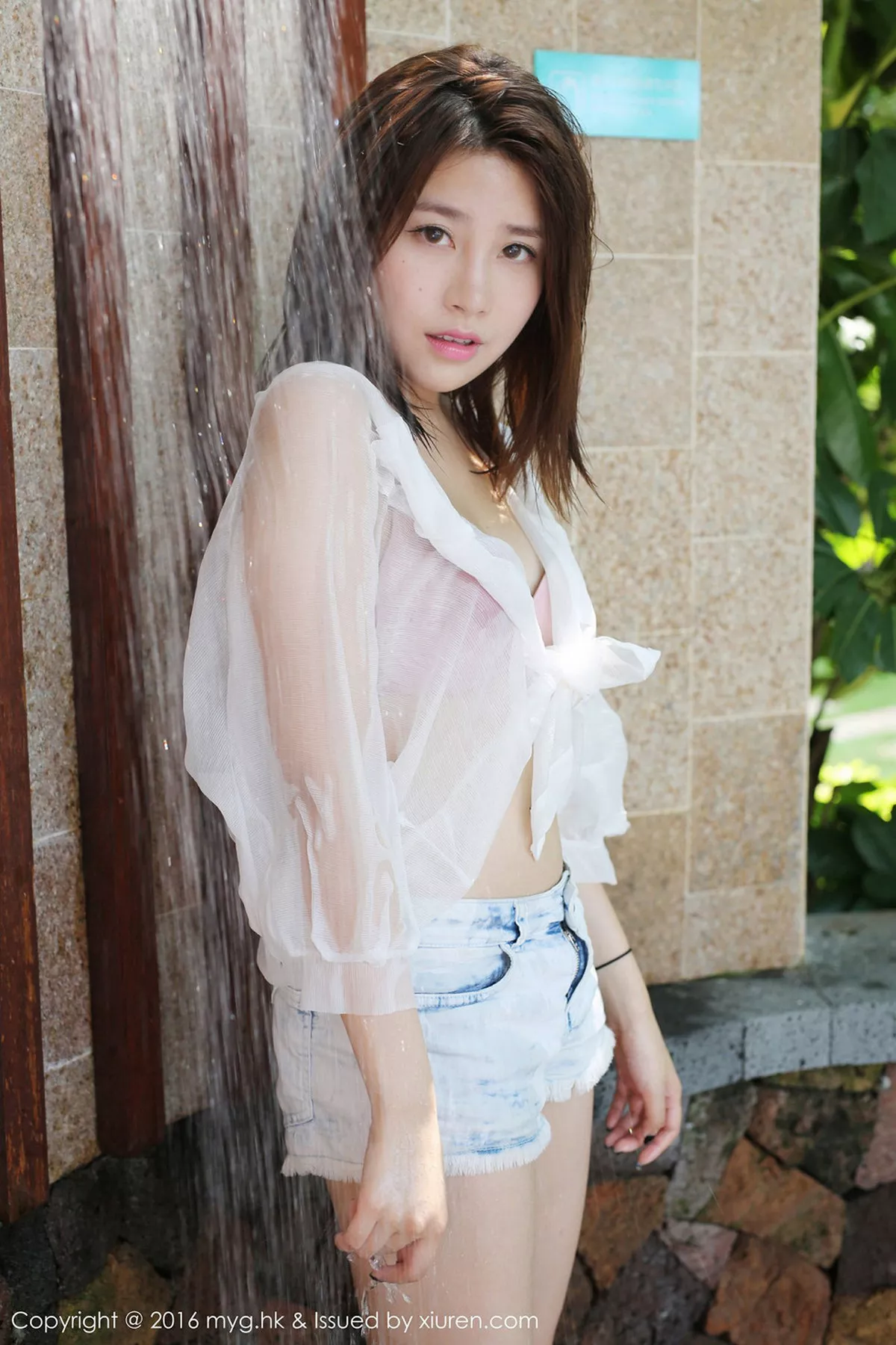 秀人集.com_[MyGirl美媛馆]Vol.223_嫩模许诺Sabrina牛仔热裤性感内衣楚楚可人迷人写真53P